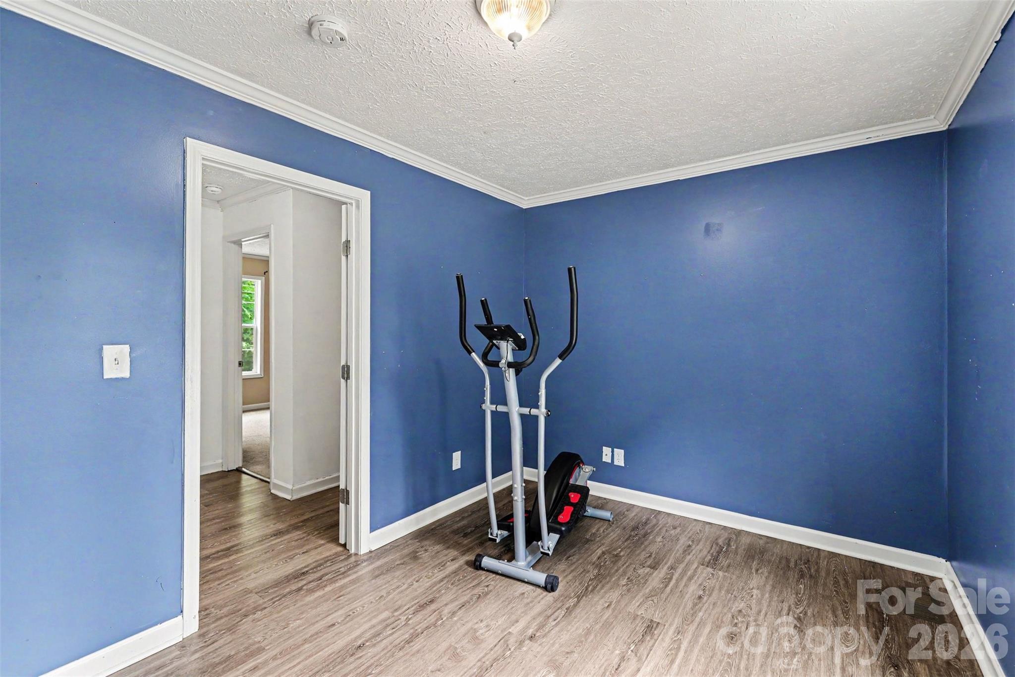 11913 Platon Avenue — Huntersville