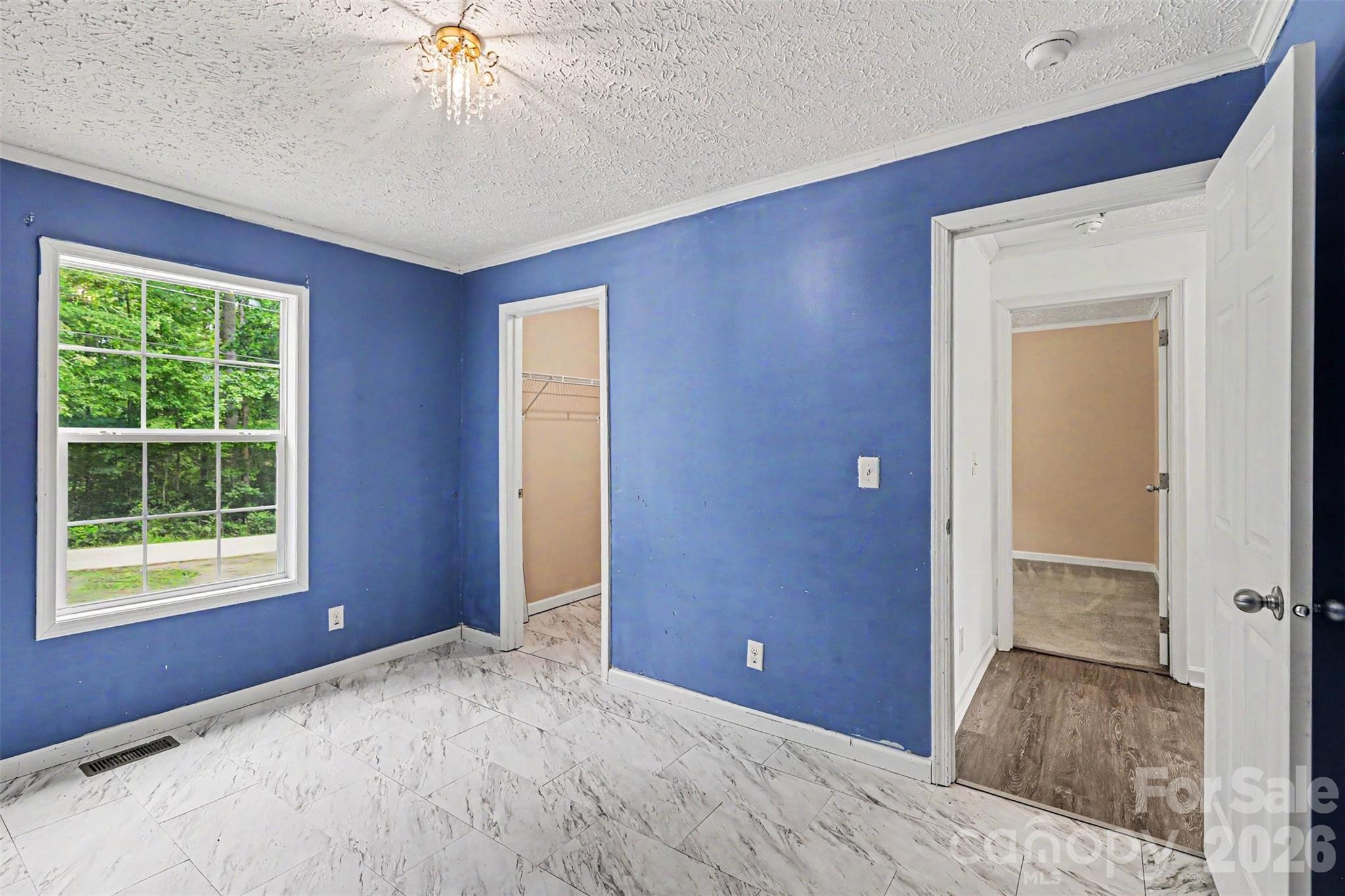 11913 Platon Avenue — Huntersville