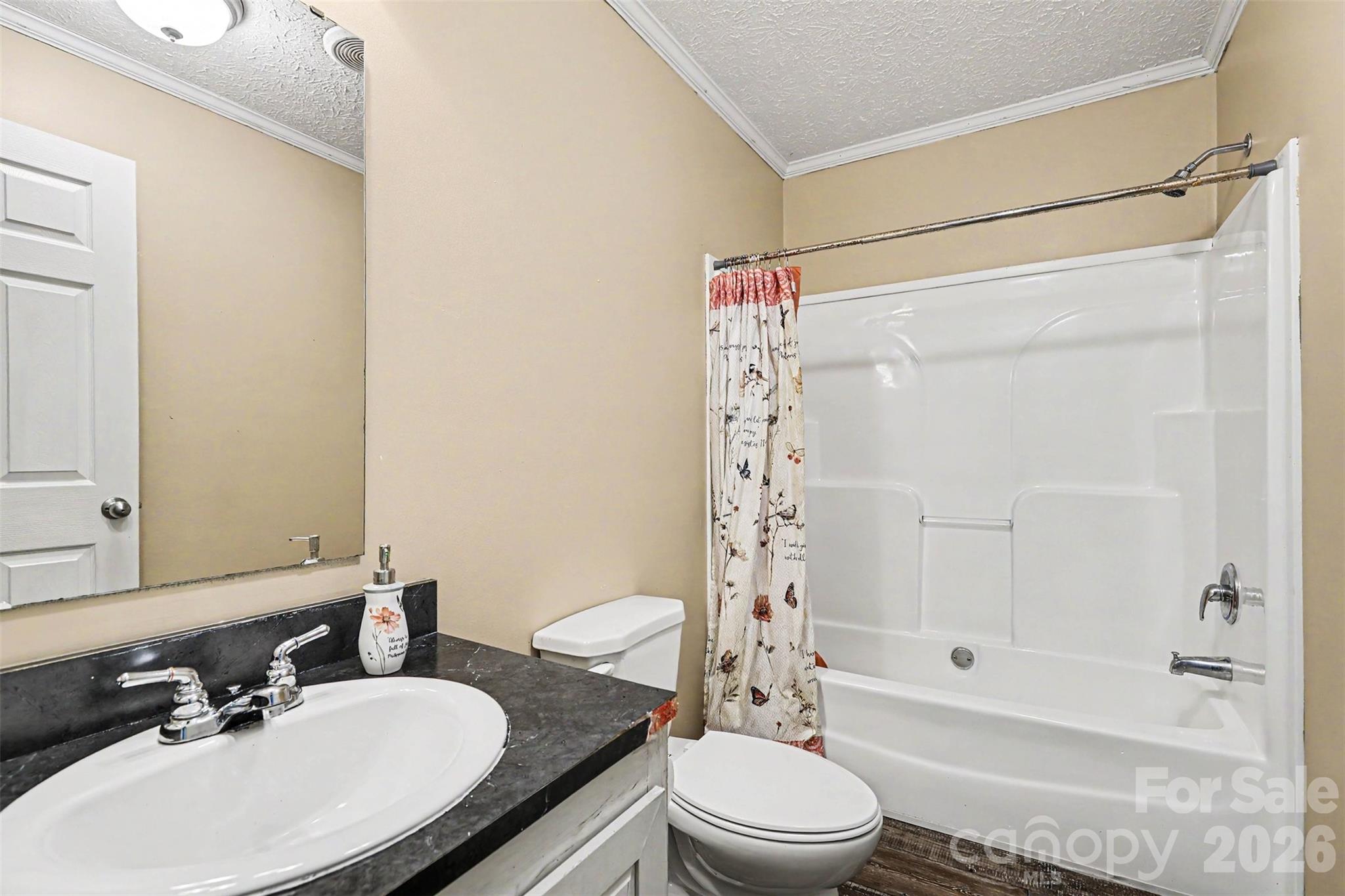 11913 Platon Avenue — Huntersville