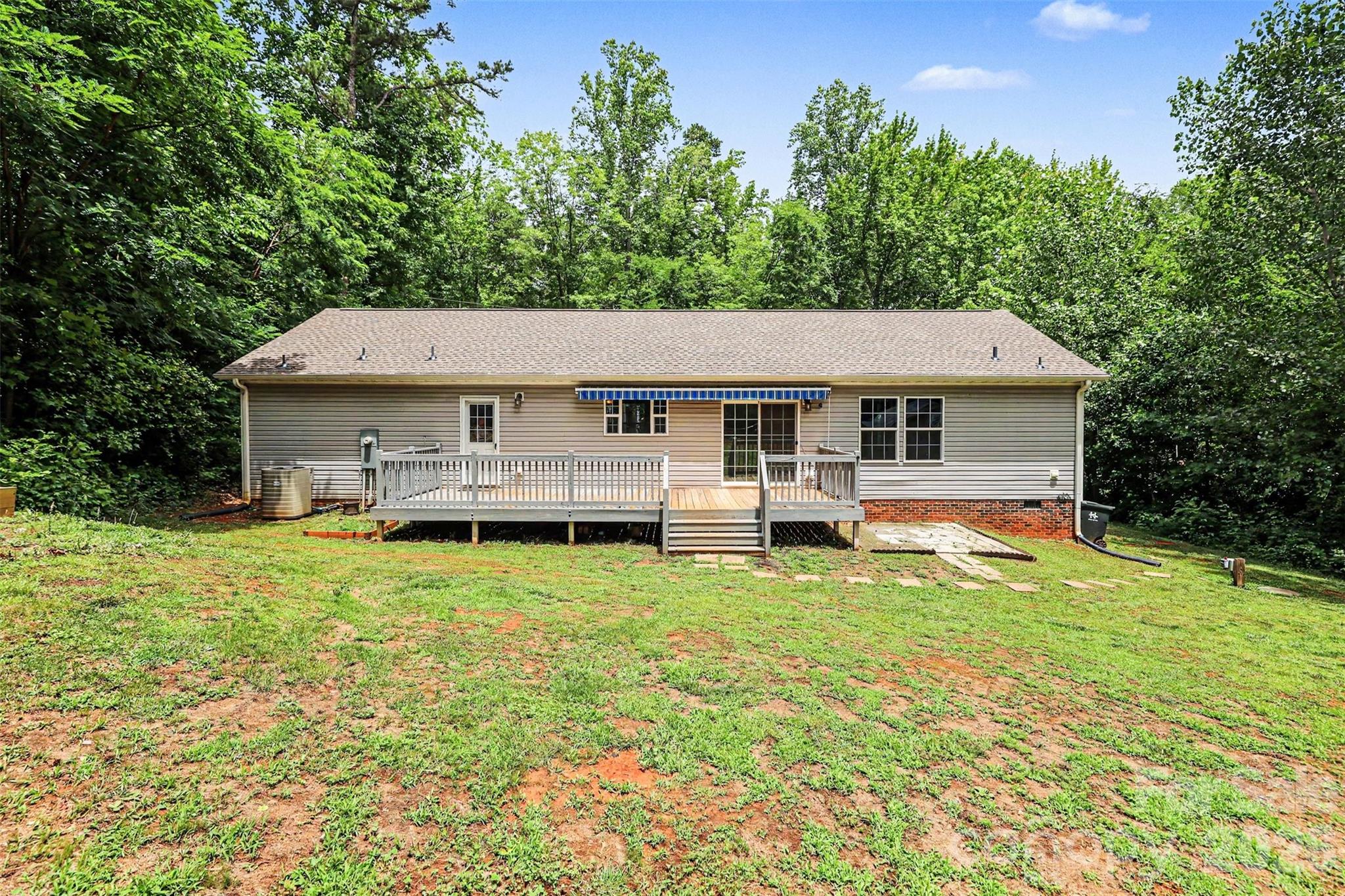 11913 Platon Avenue — Huntersville
