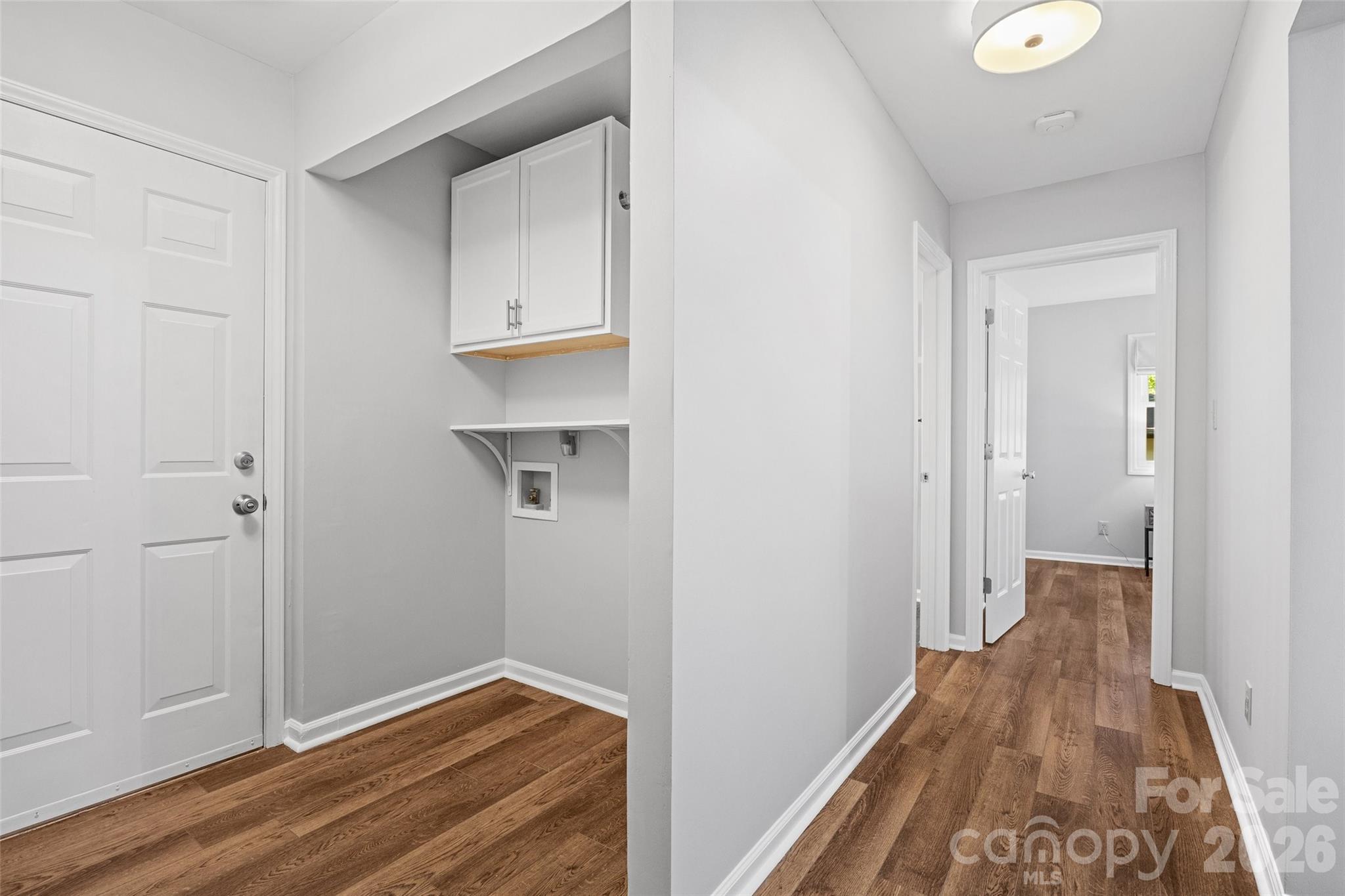 4160 Koala Circle — Tega Cay