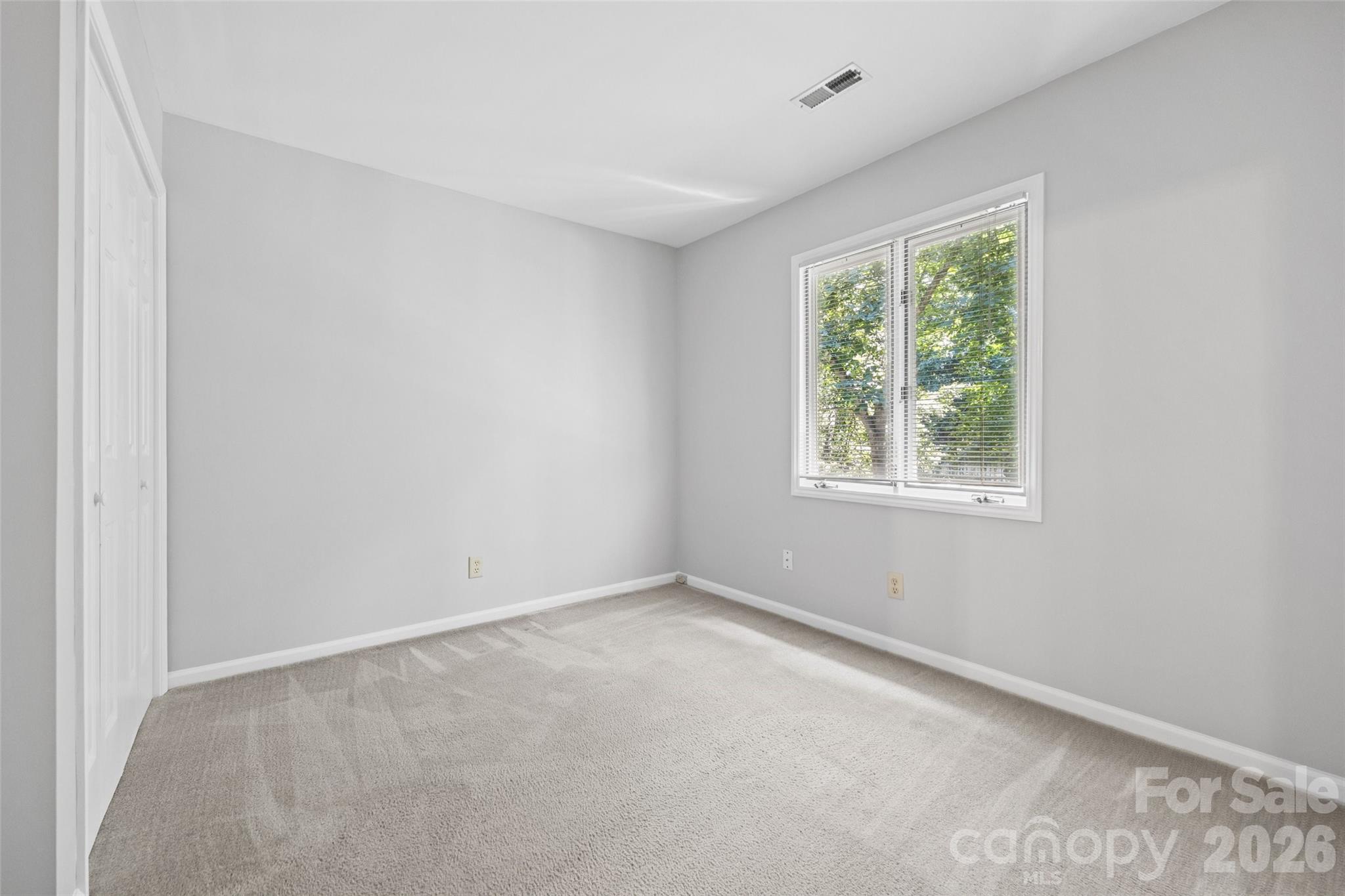 4160 Koala Circle — Tega Cay
