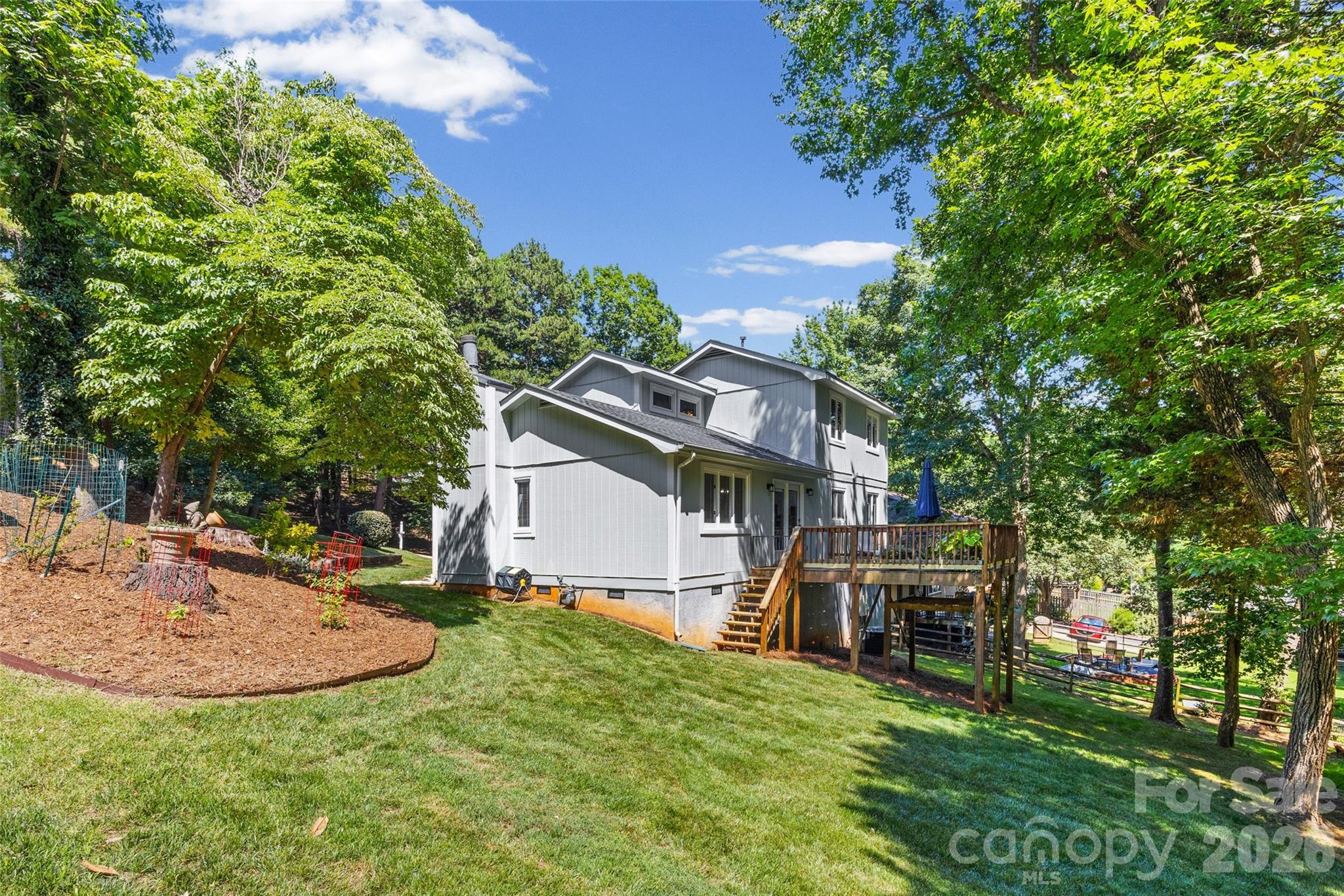 4160 Koala Circle — Tega Cay