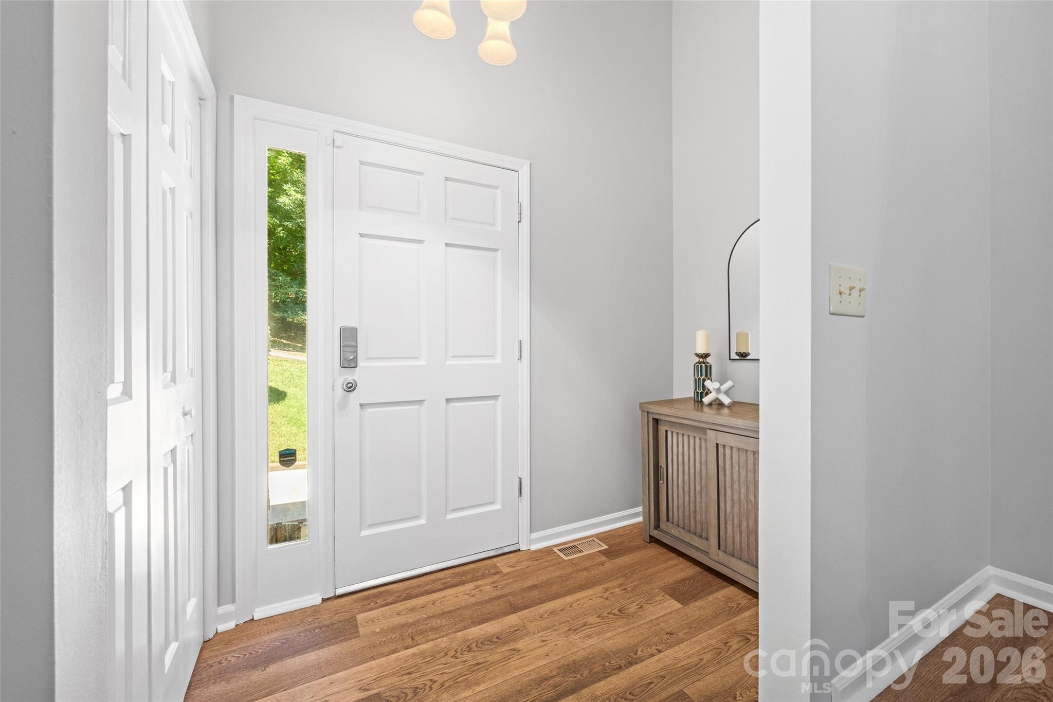 4160 Koala Circle — Tega Cay