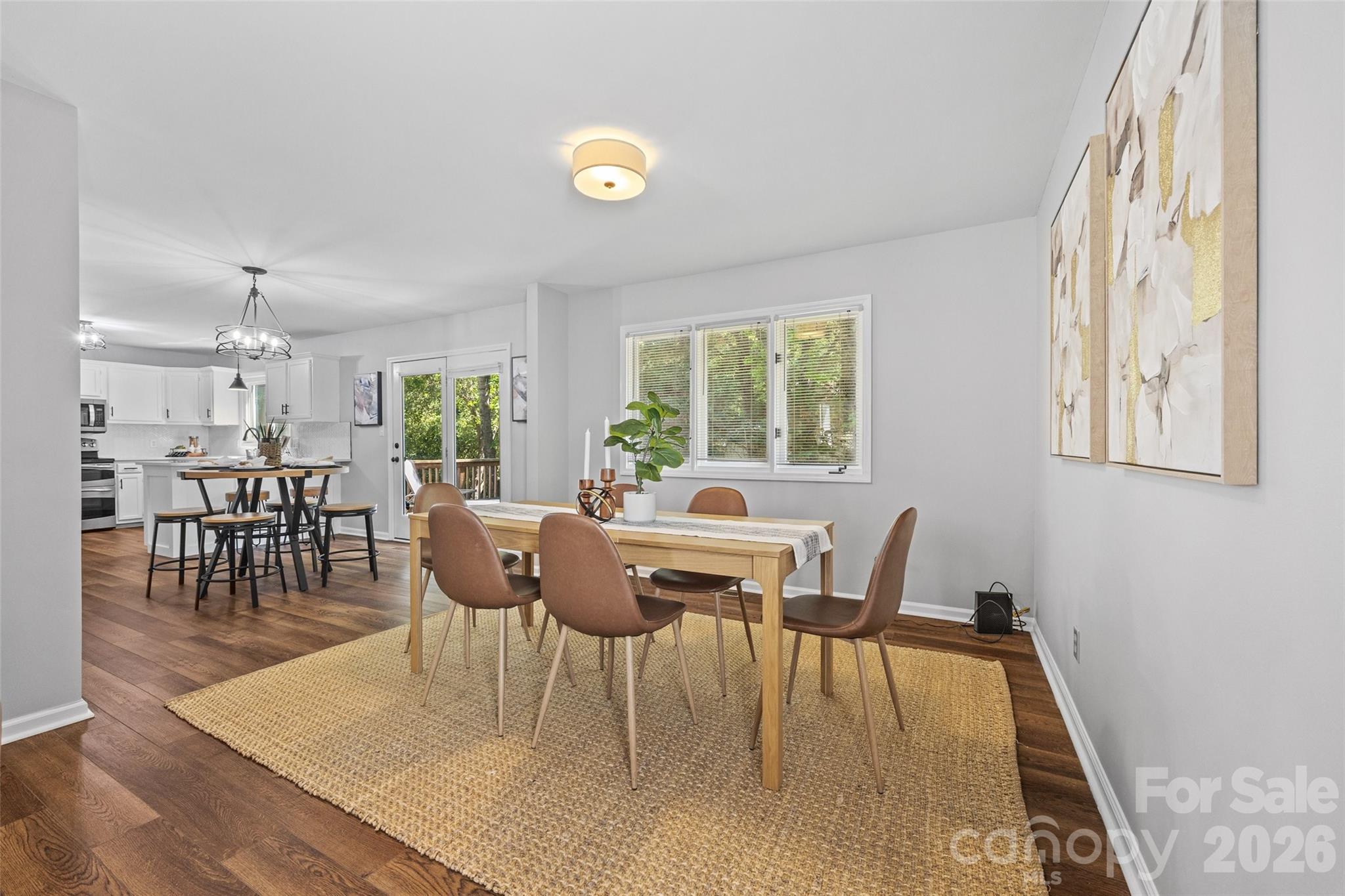 4160 Koala Circle — Tega Cay