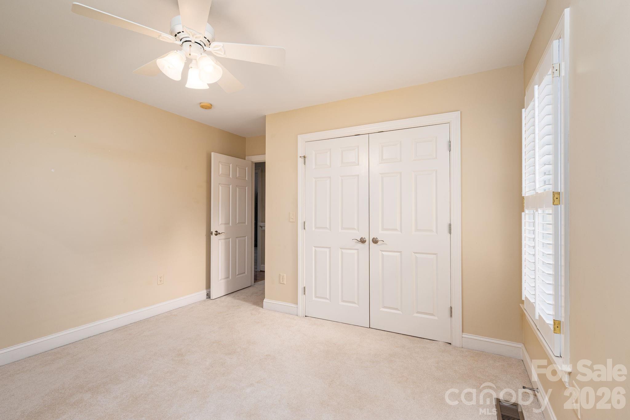116 28th Avenue NW — Hickory