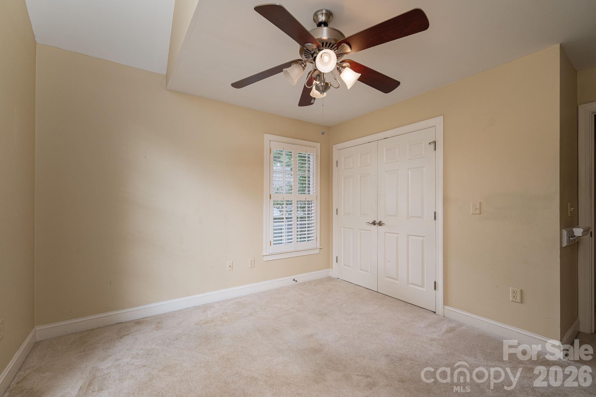 116 28th Avenue NW — Hickory