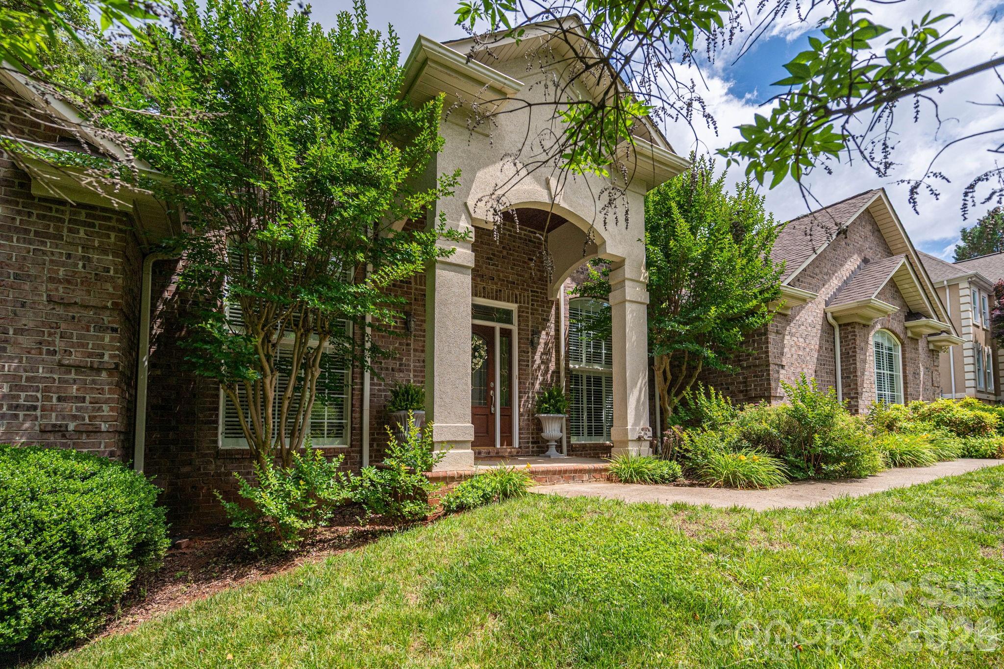 116 28th Avenue NW — Hickory