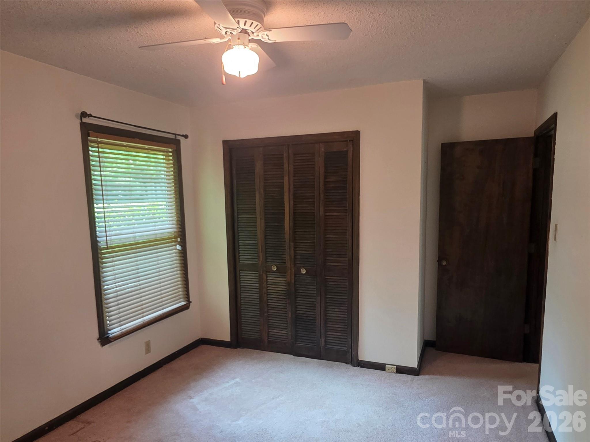 4028 Elizabeth Street — Hickory