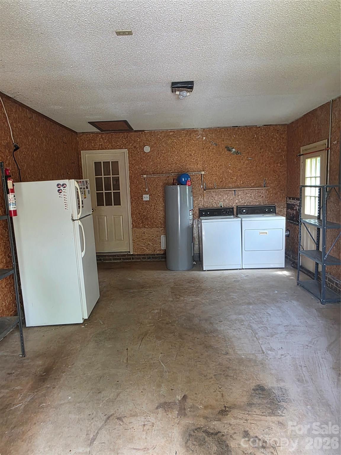 4028 Elizabeth Street — Hickory
