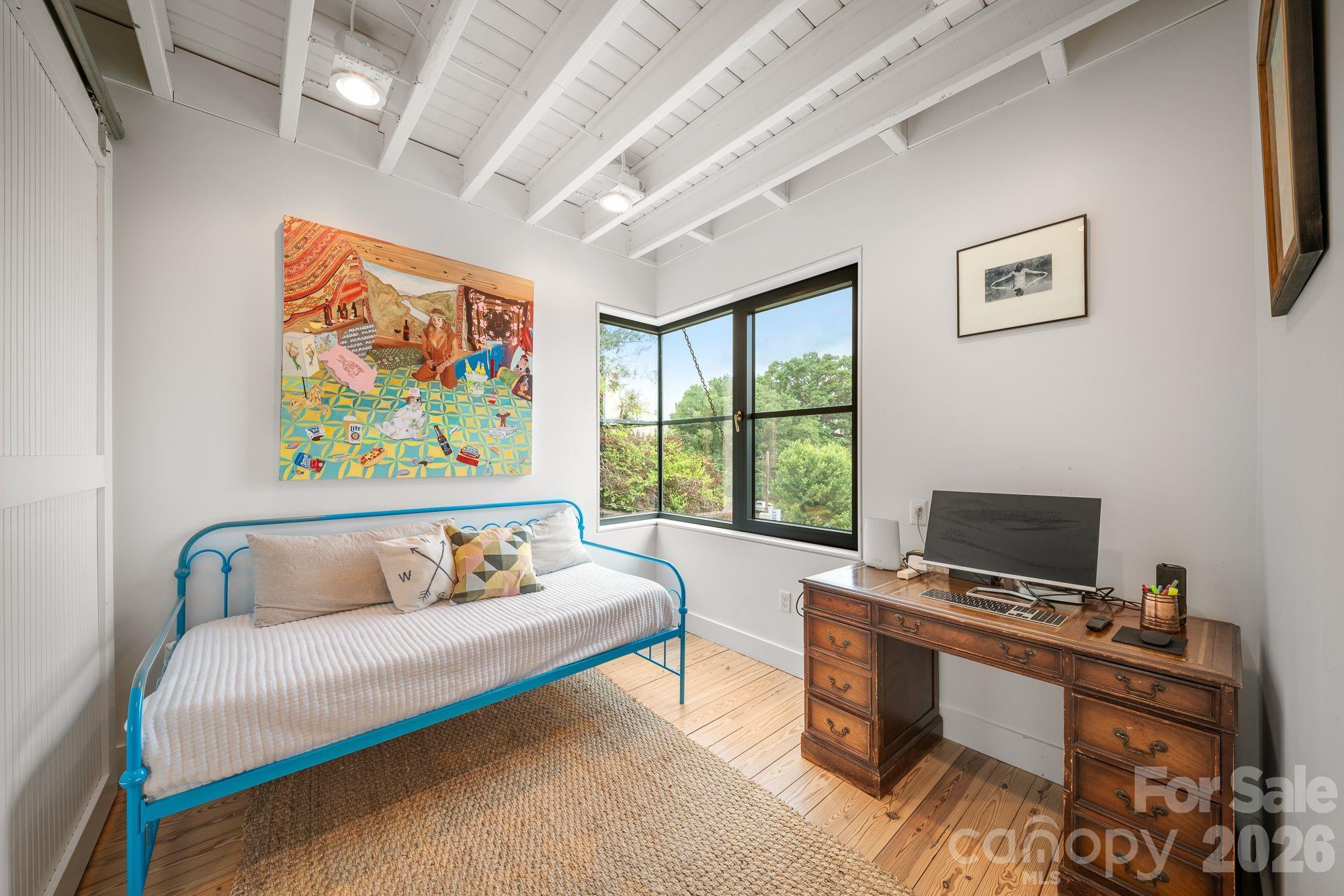 53 Buchanan Place — Asheville