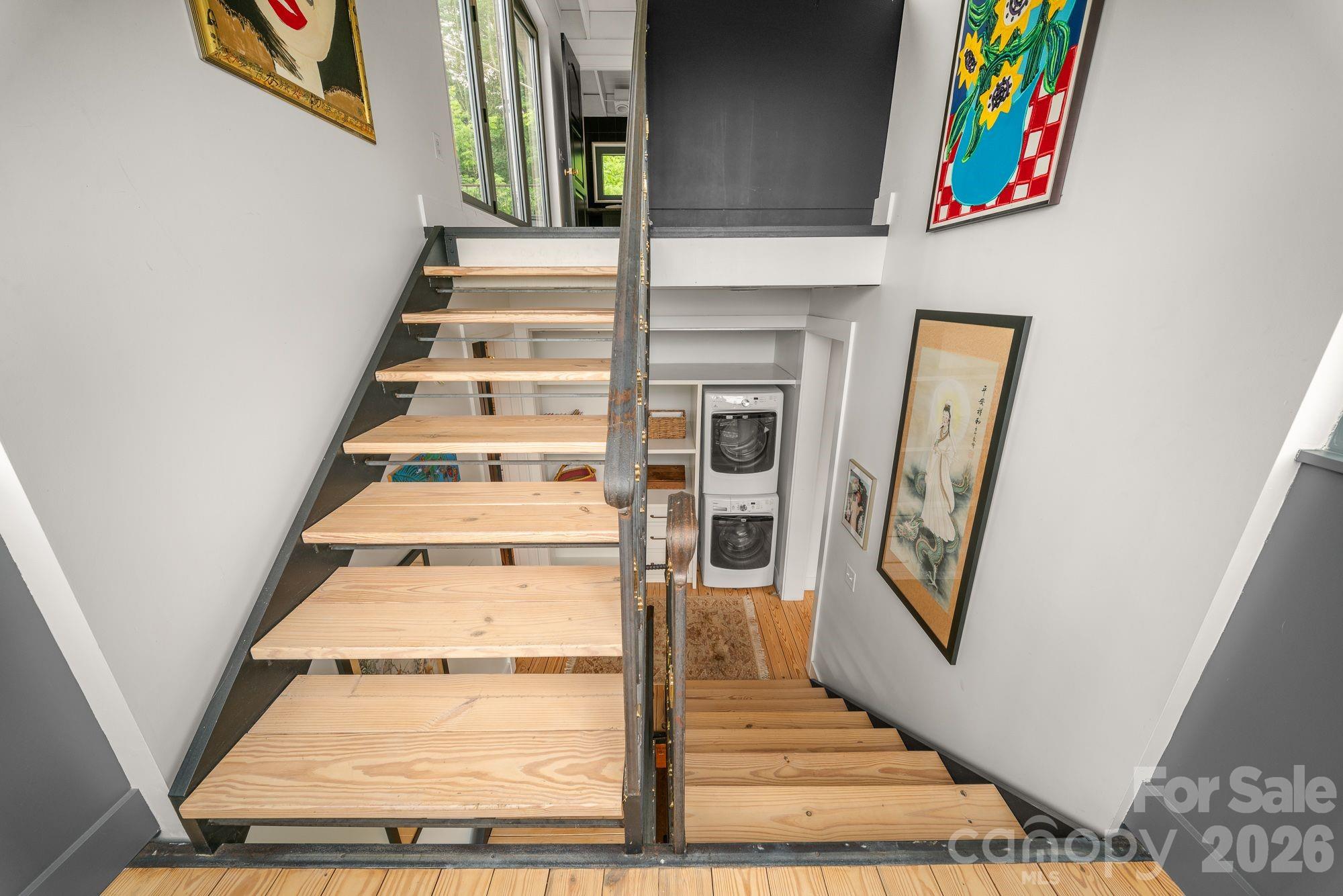 53 Buchanan Place — Asheville