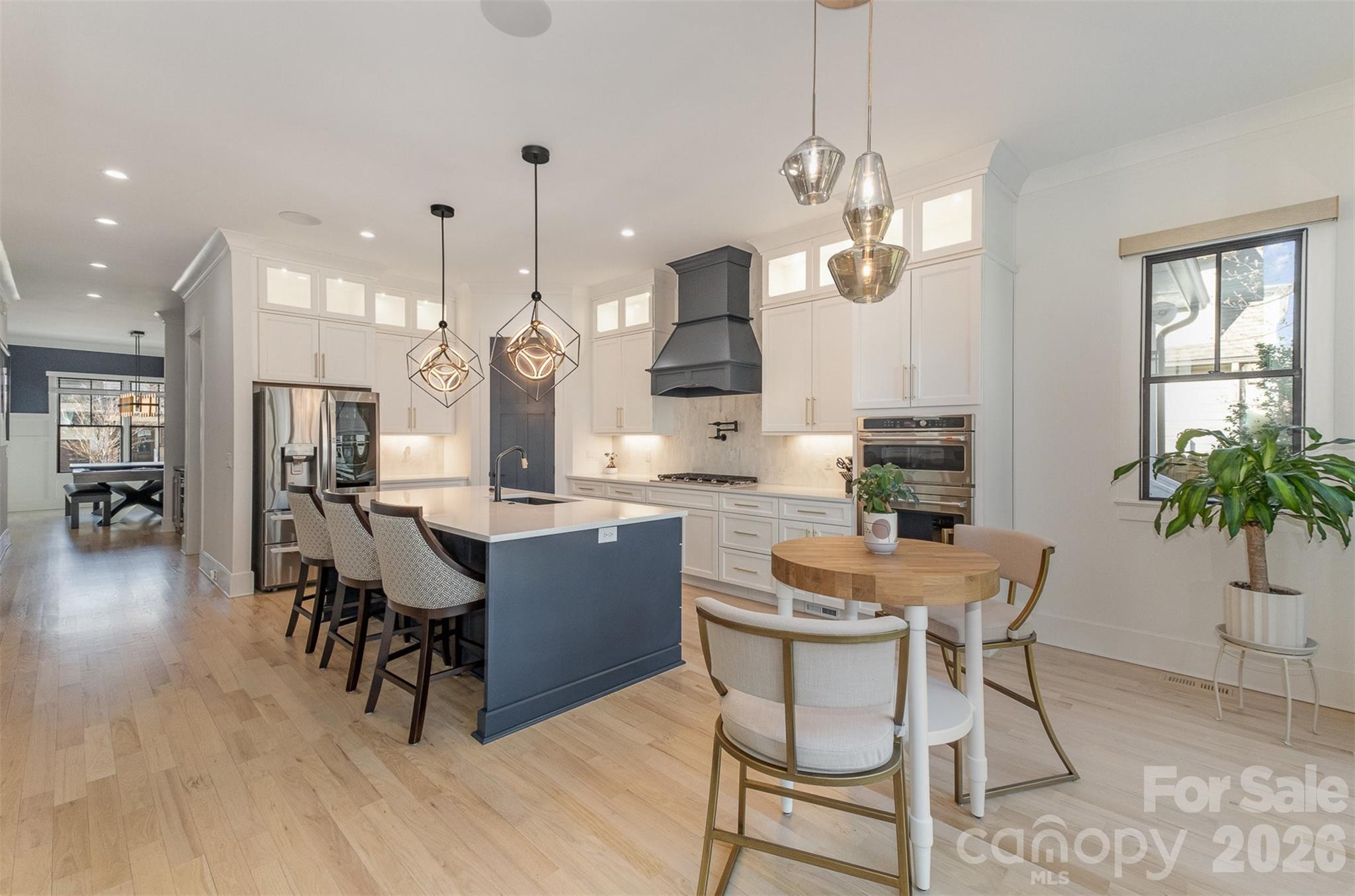 439 Melbourne Court — Charlotte