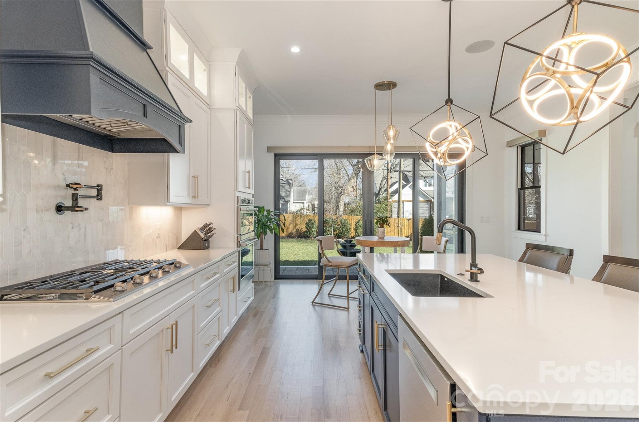 439 Melbourne Court — Charlotte