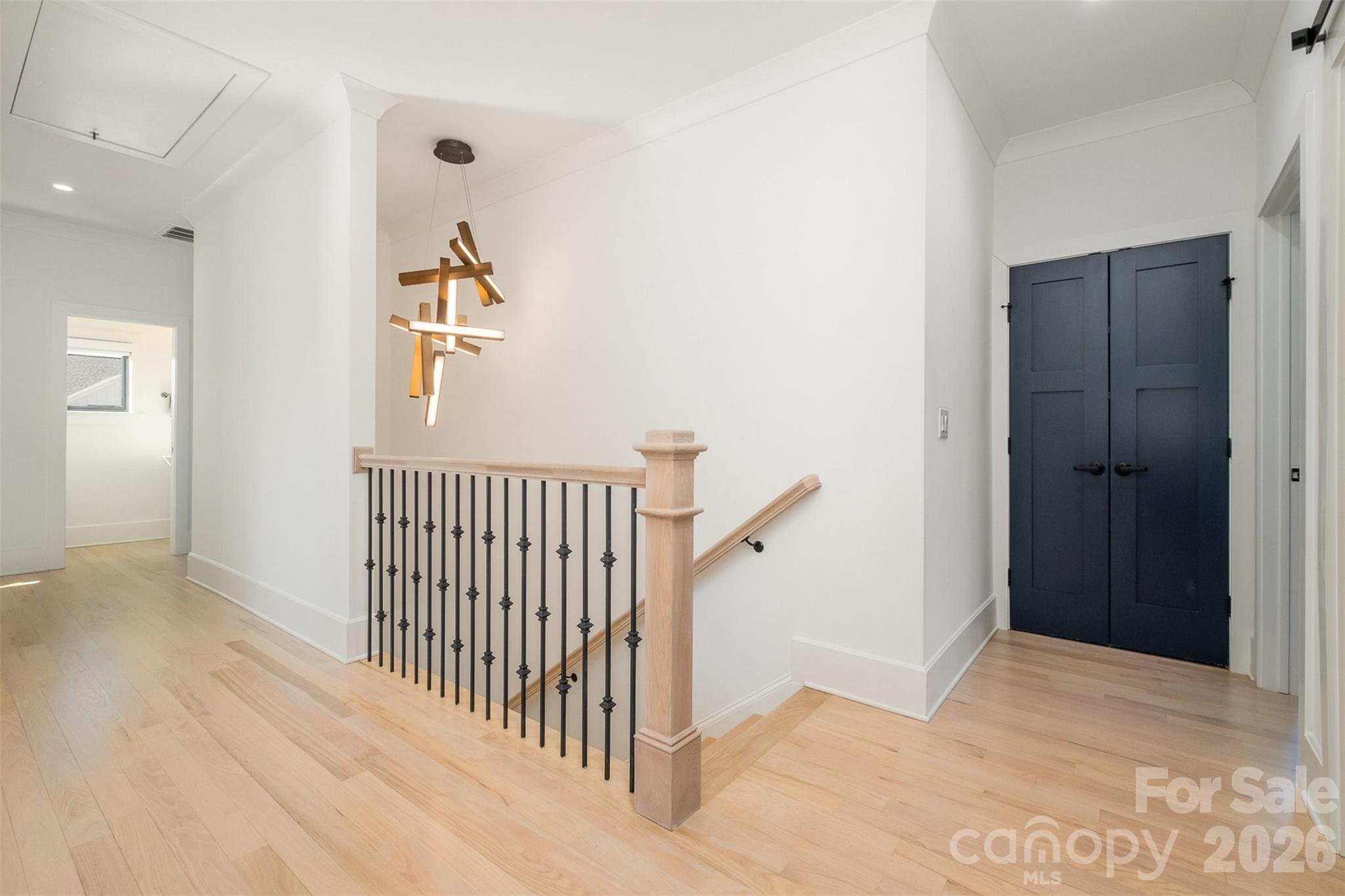 439 Melbourne Court — Charlotte
