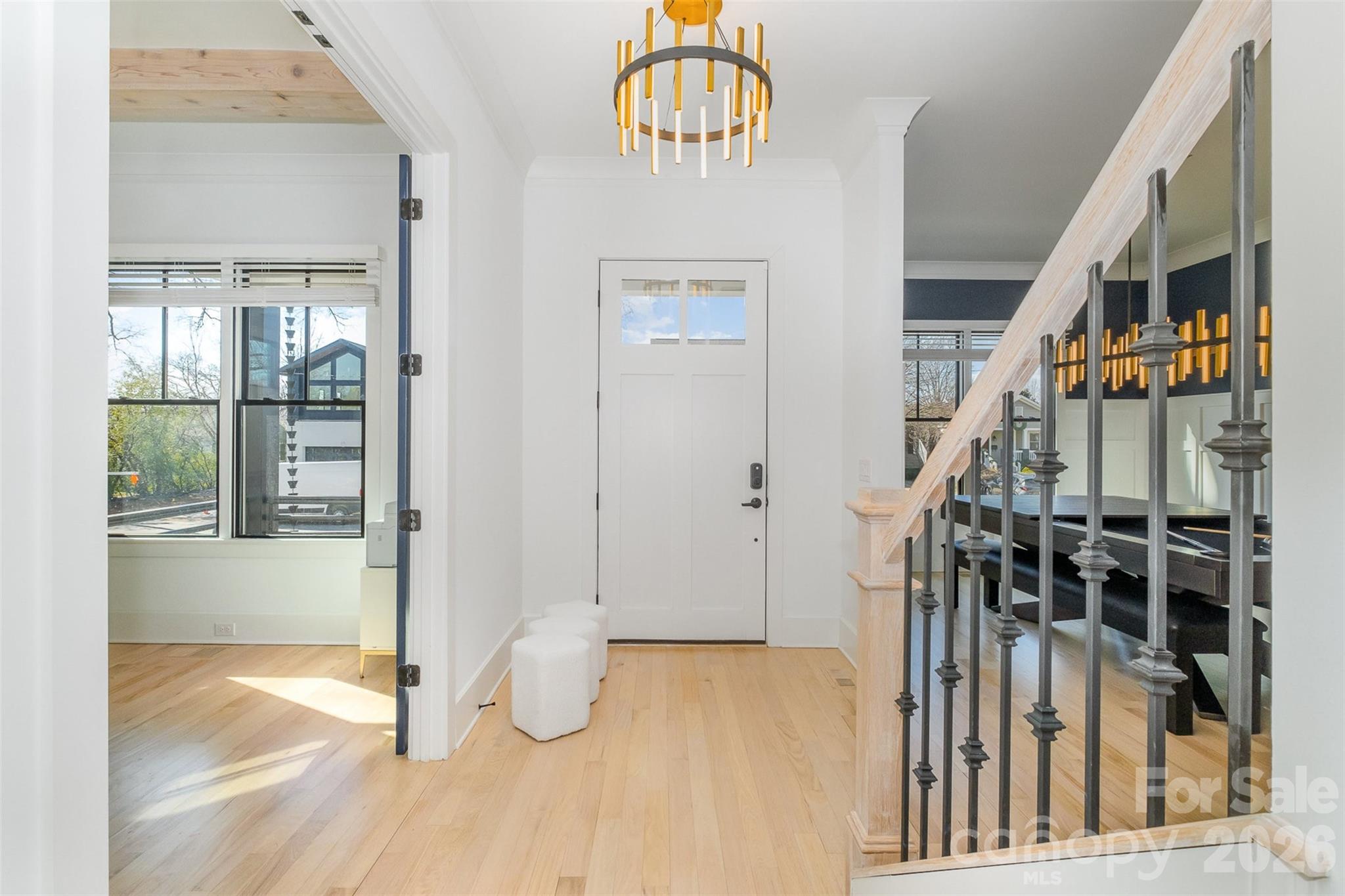 439 Melbourne Court — Charlotte