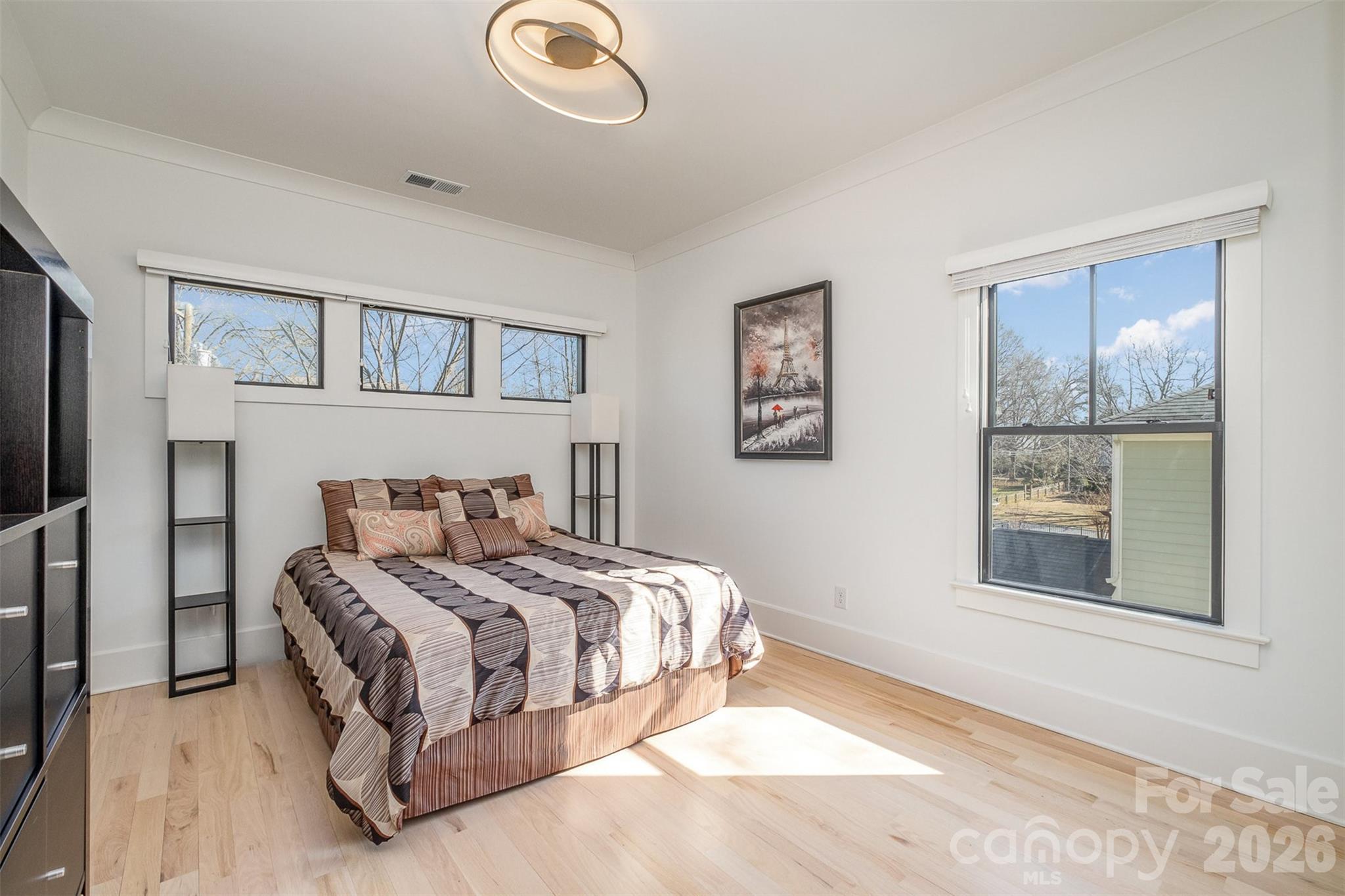 439 Melbourne Court — Charlotte