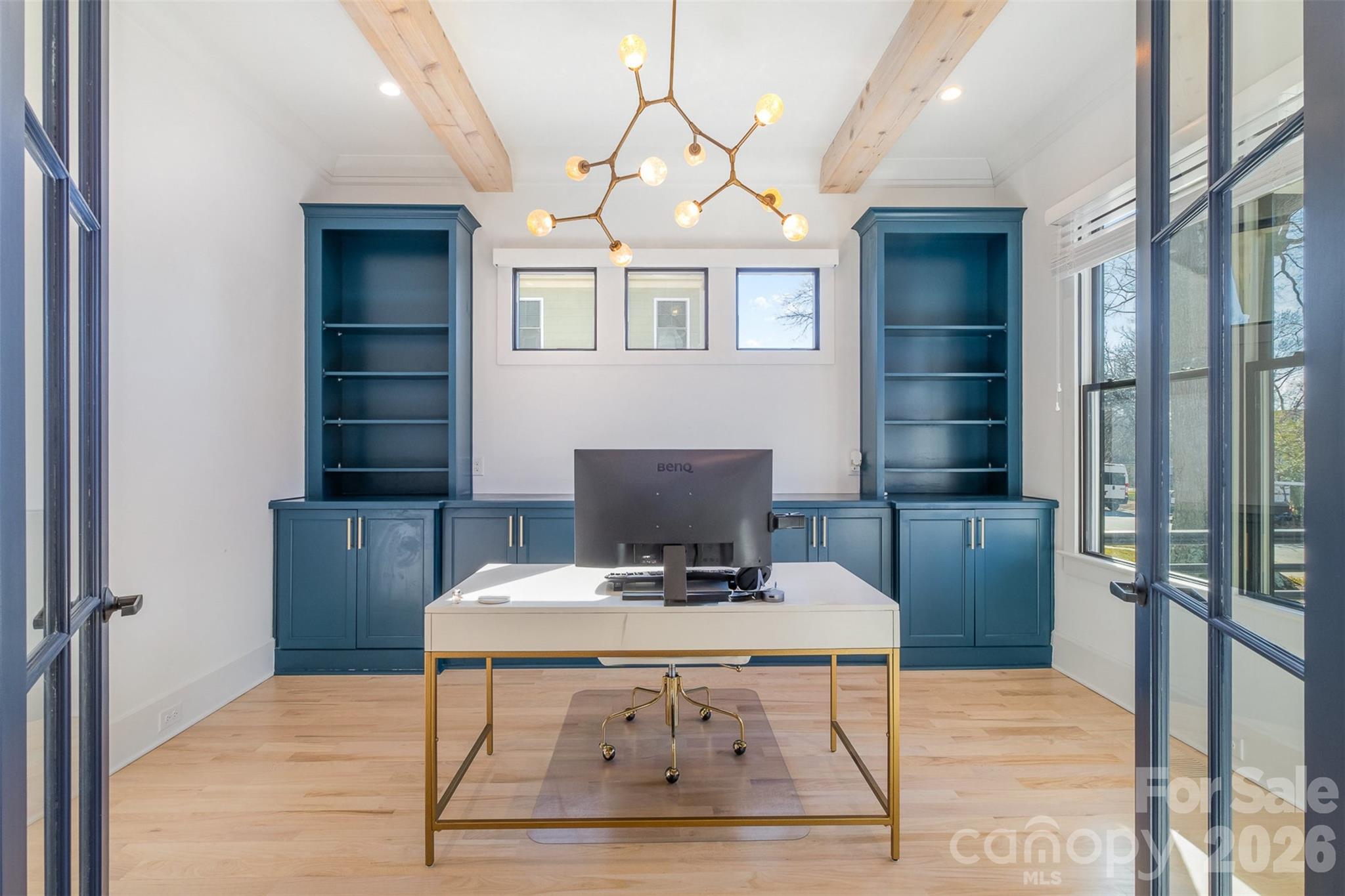 439 Melbourne Court — Charlotte