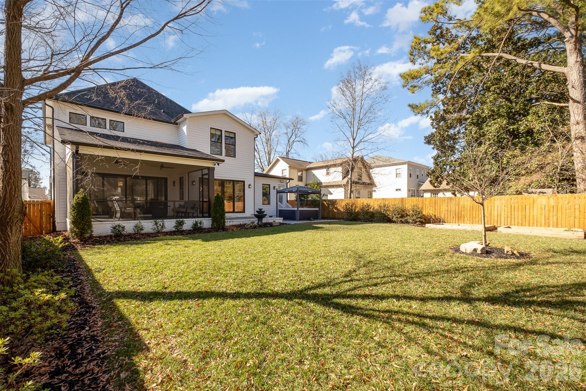 439 Melbourne Court — Charlotte