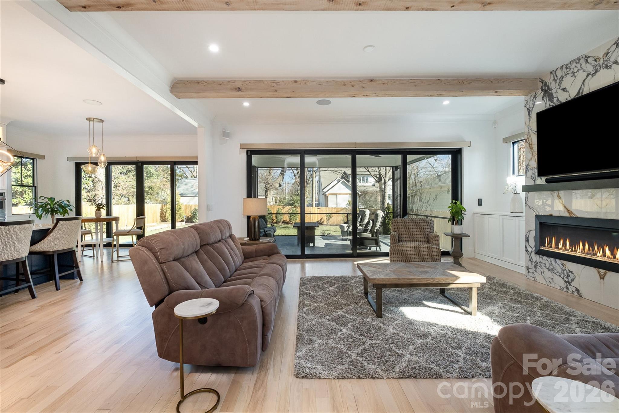 439 Melbourne Court — Charlotte