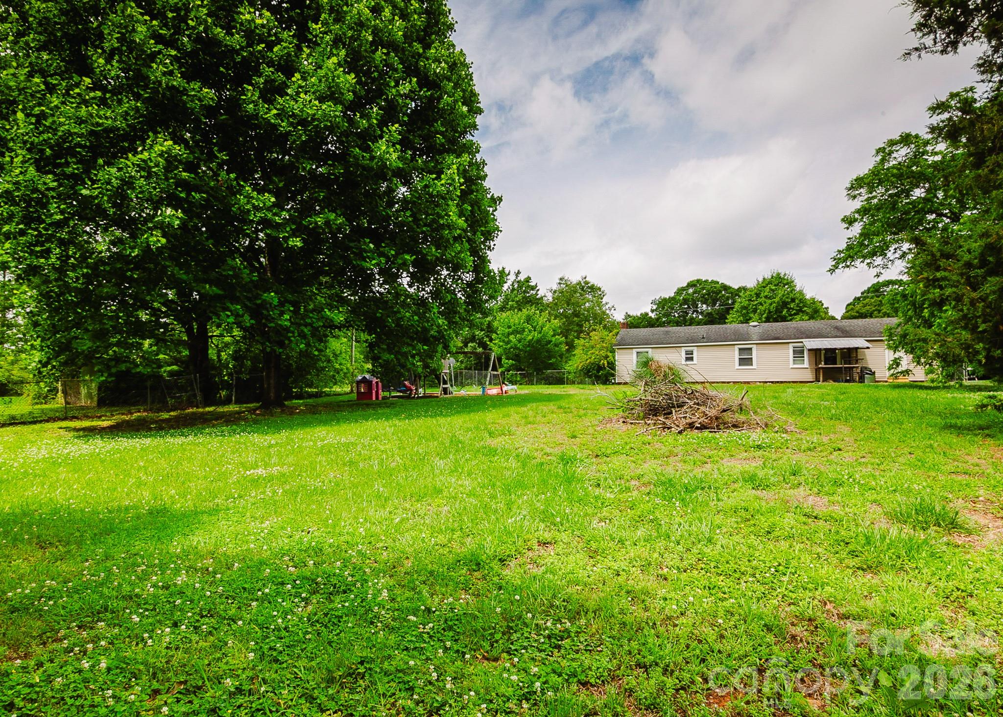 12536 Winfield Road — Norwood