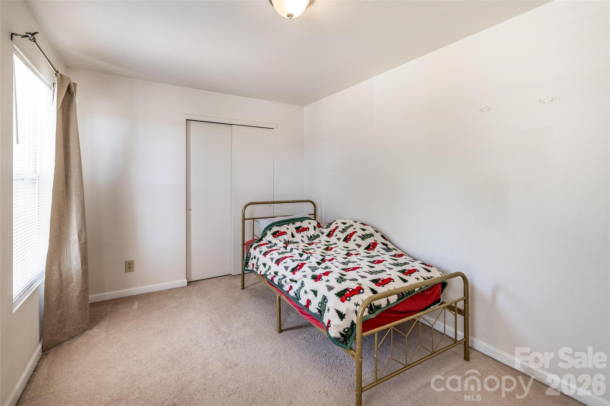 7343 Fox Point Drive — Charlotte