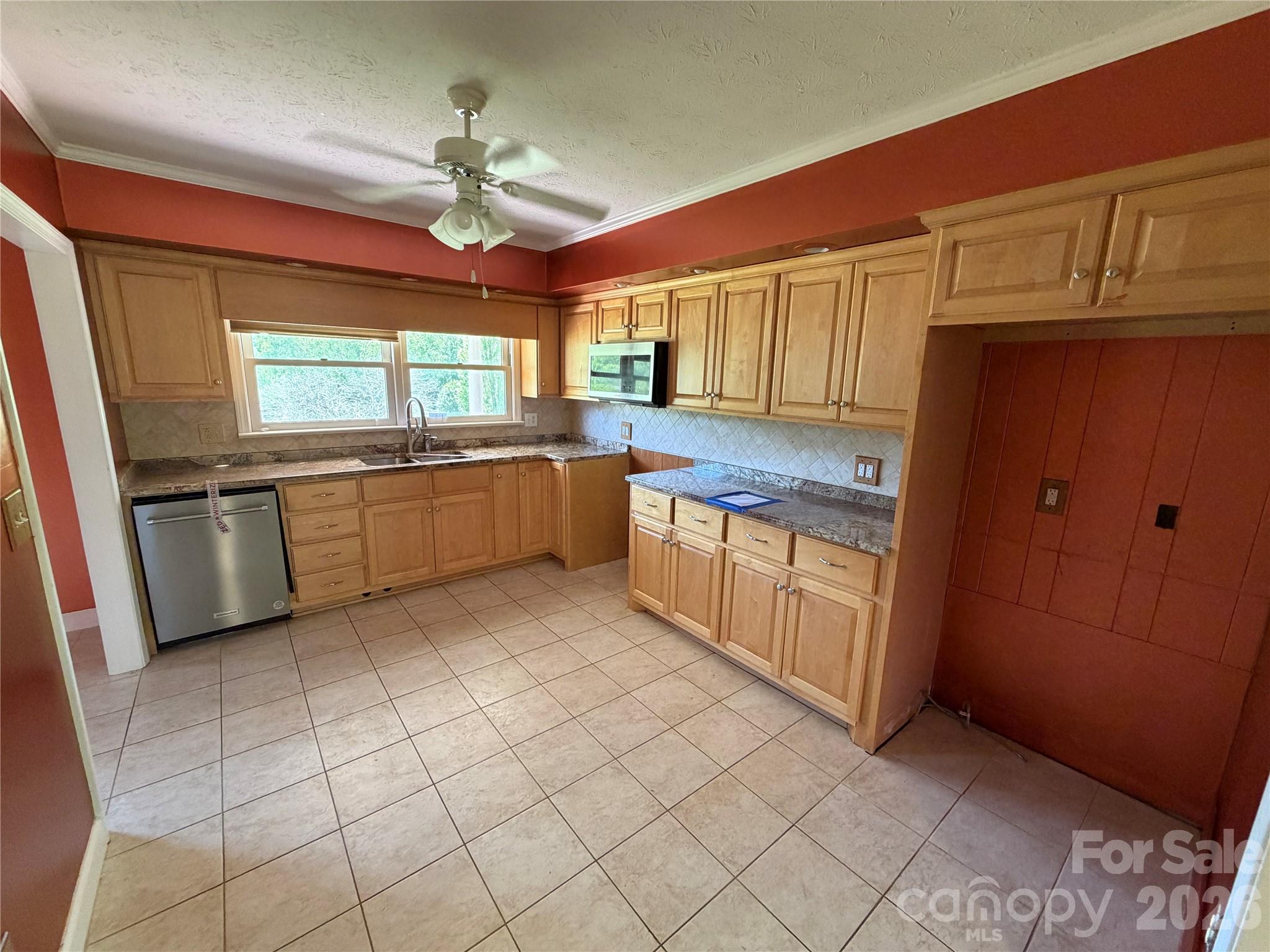 2136 Cedar Rock Estates Drive — Lenoir