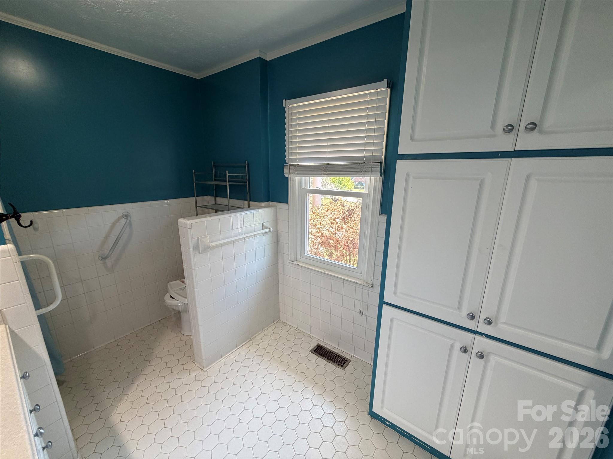 2136 Cedar Rock Estates Drive — Lenoir