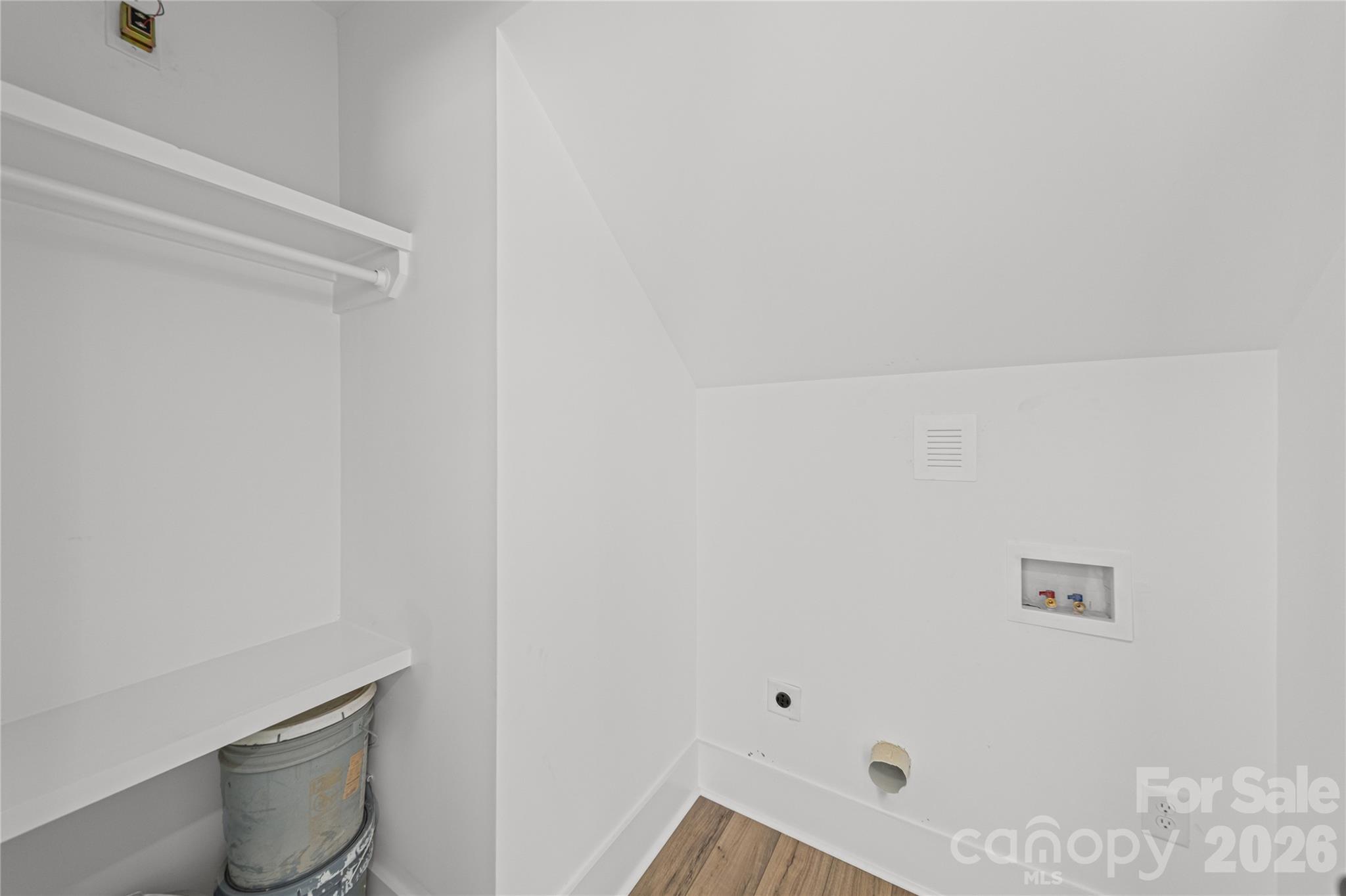 906 Dewey Street — Badin