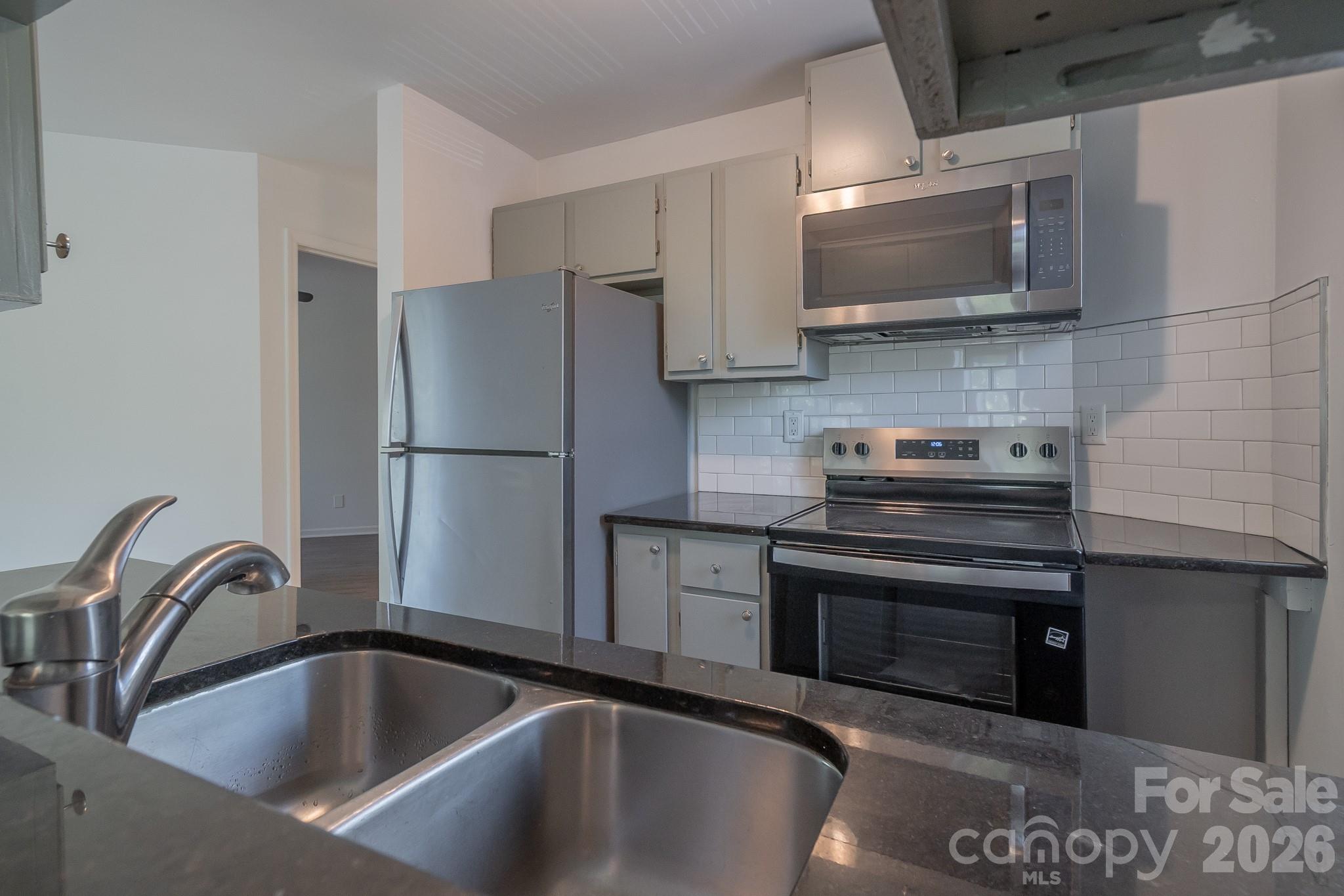 8216 Cedar Glen Drive — Charlotte