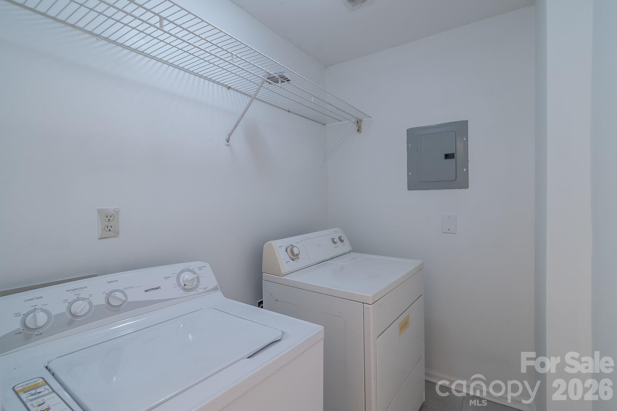 8216 Cedar Glen Drive — Charlotte