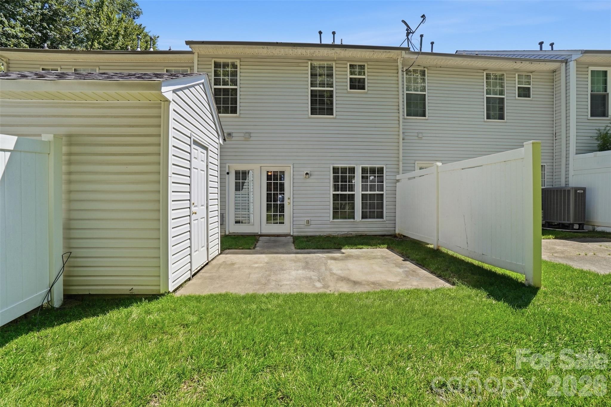 6072 Sapwood Court — Matthews