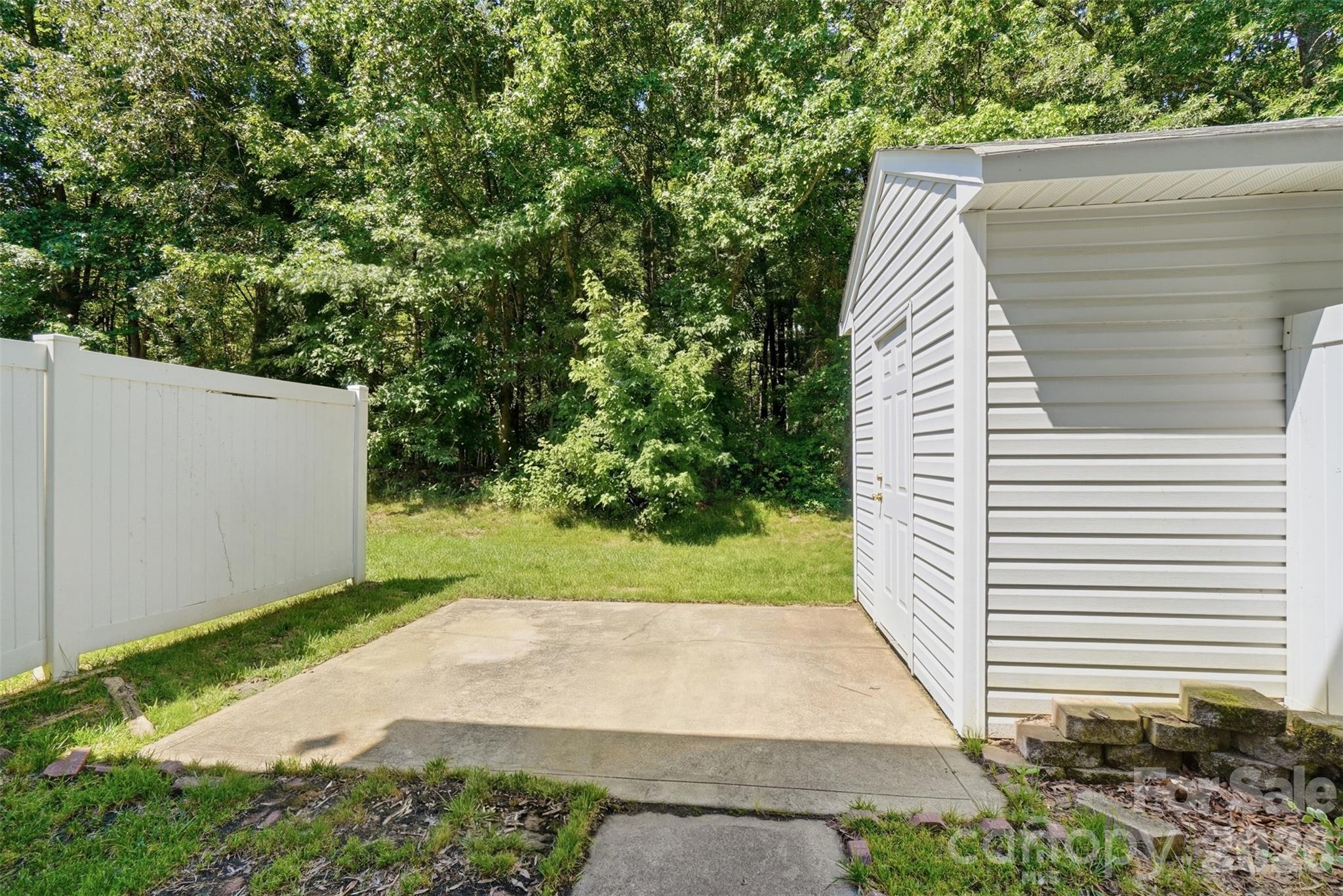 6072 Sapwood Court — Matthews