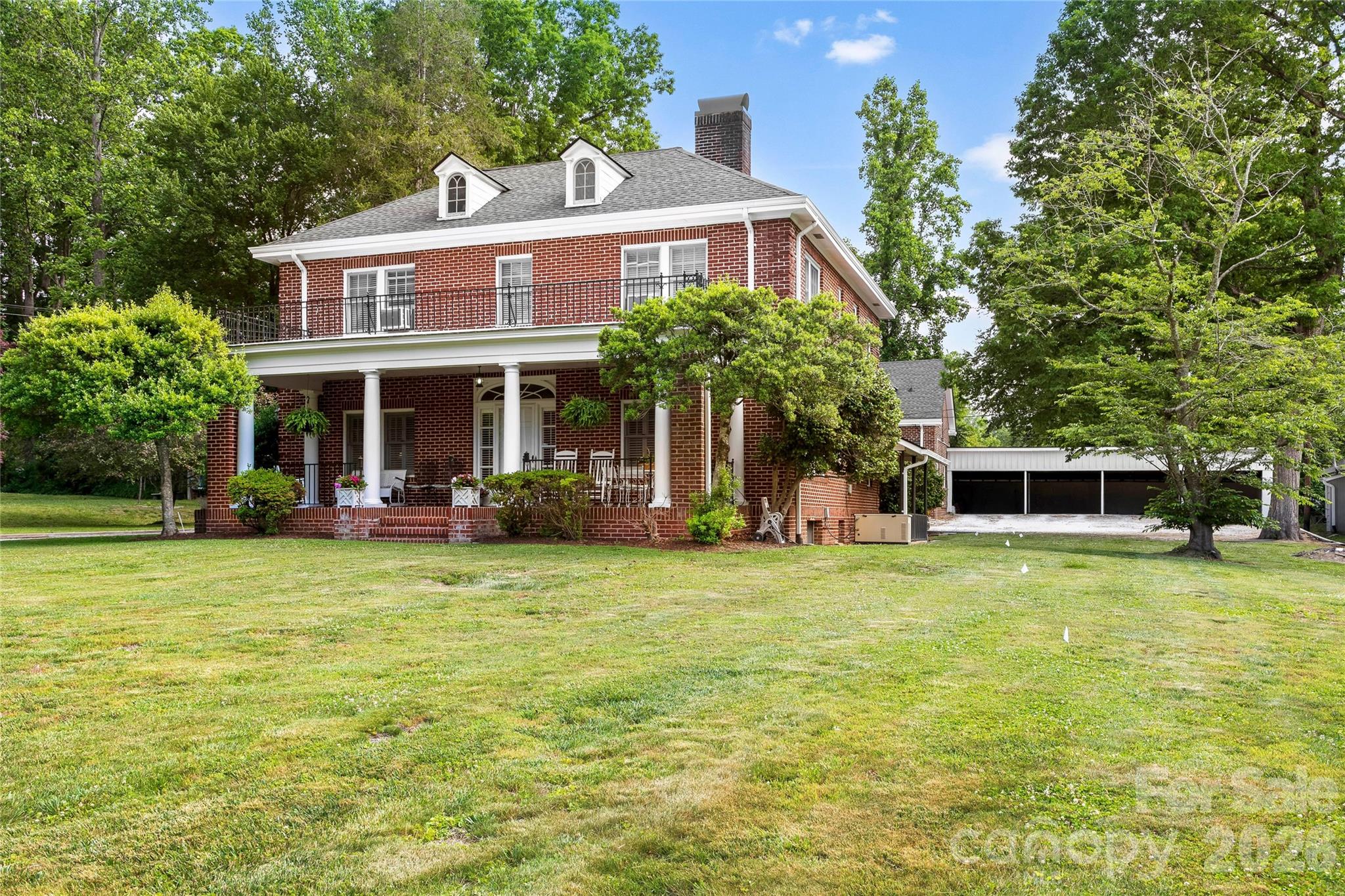 1518 Greenville Highway — Hendersonville