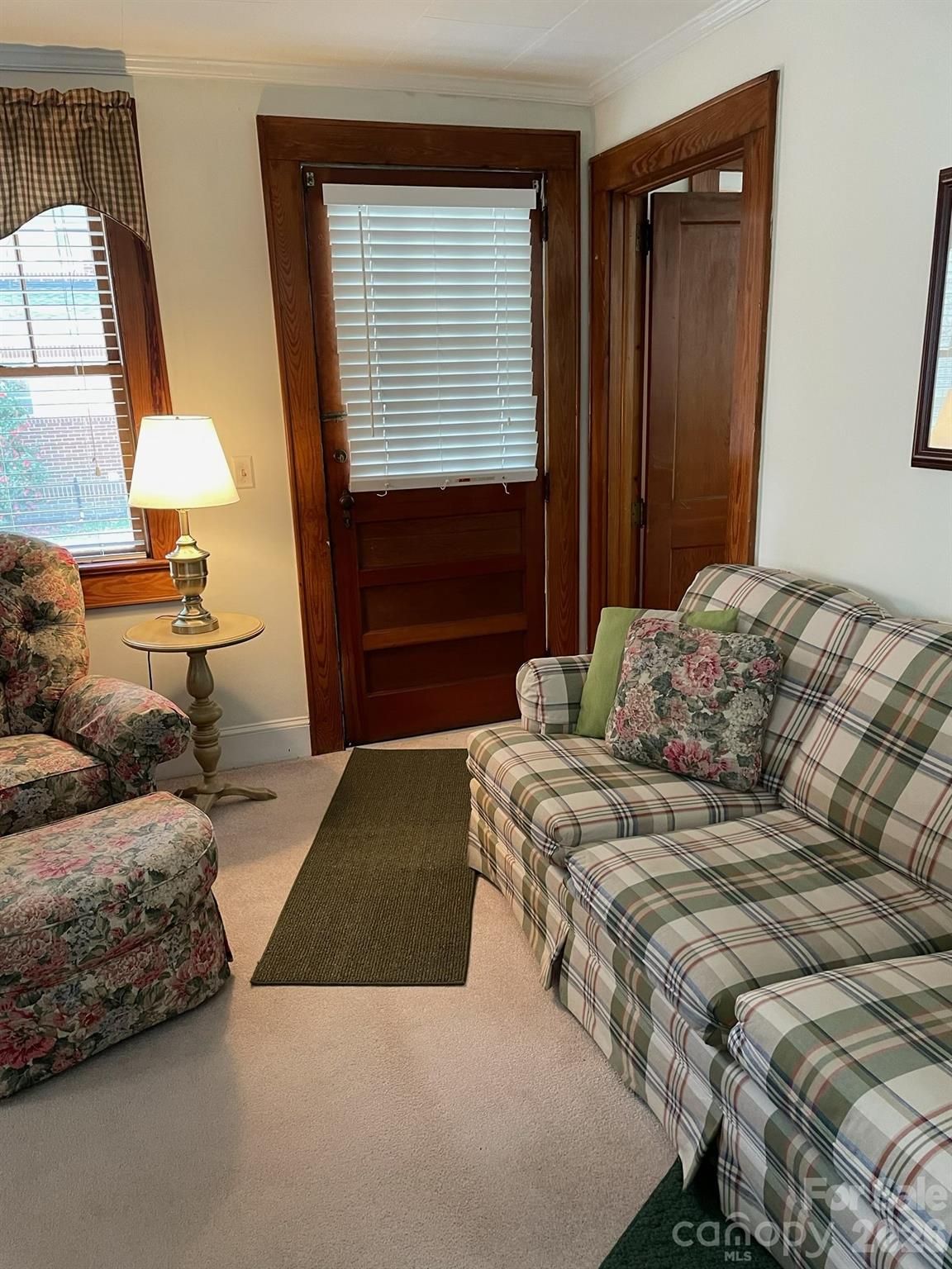 1518 Greenville Highway — Hendersonville