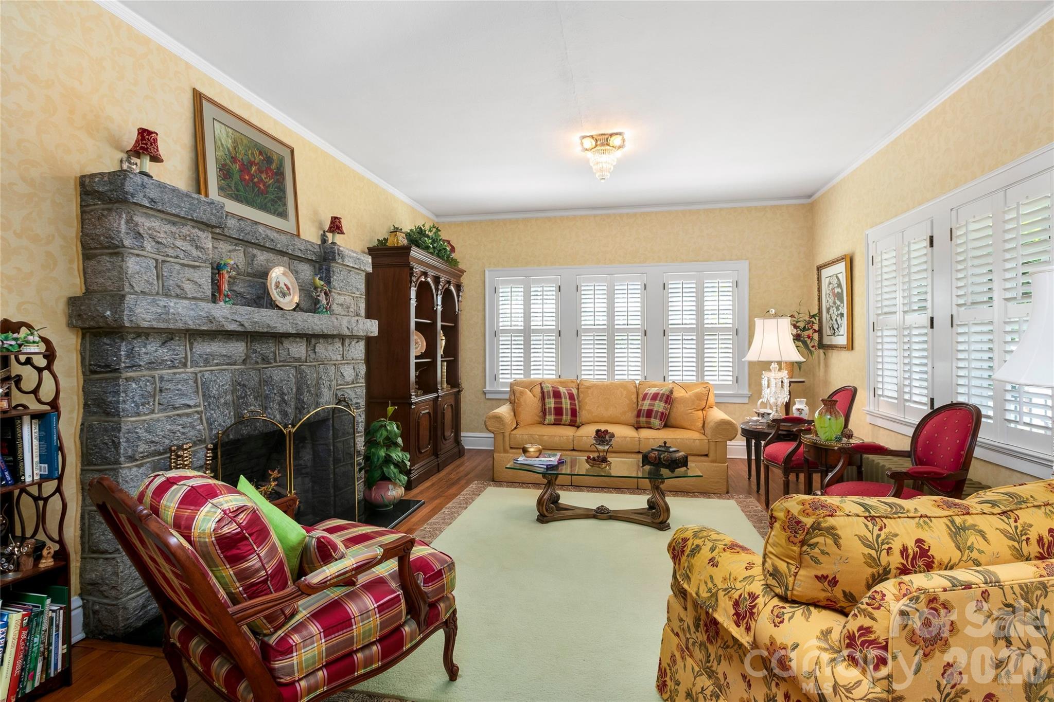 1518 Greenville Highway — Hendersonville
