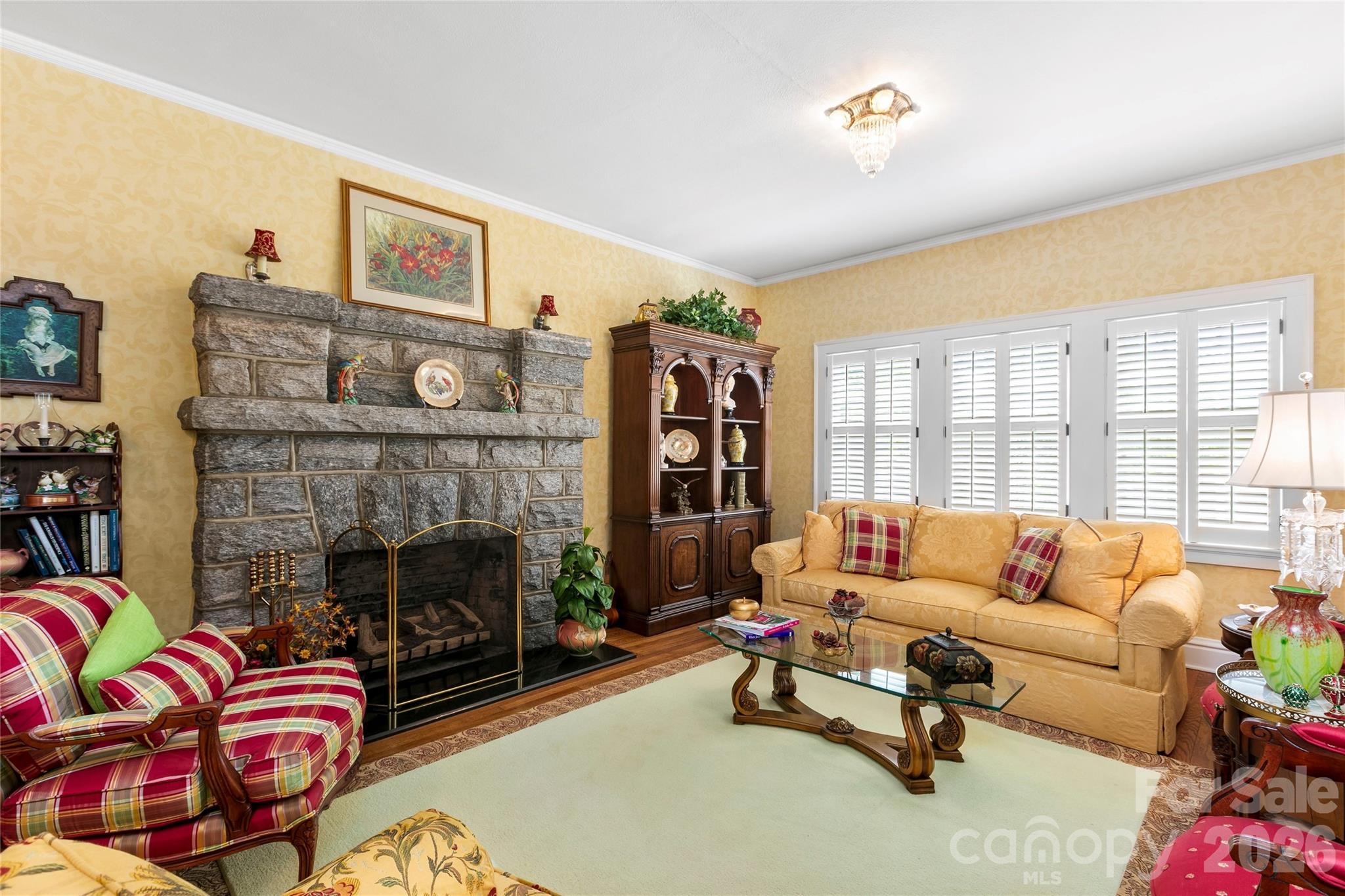 1518 Greenville Highway — Hendersonville