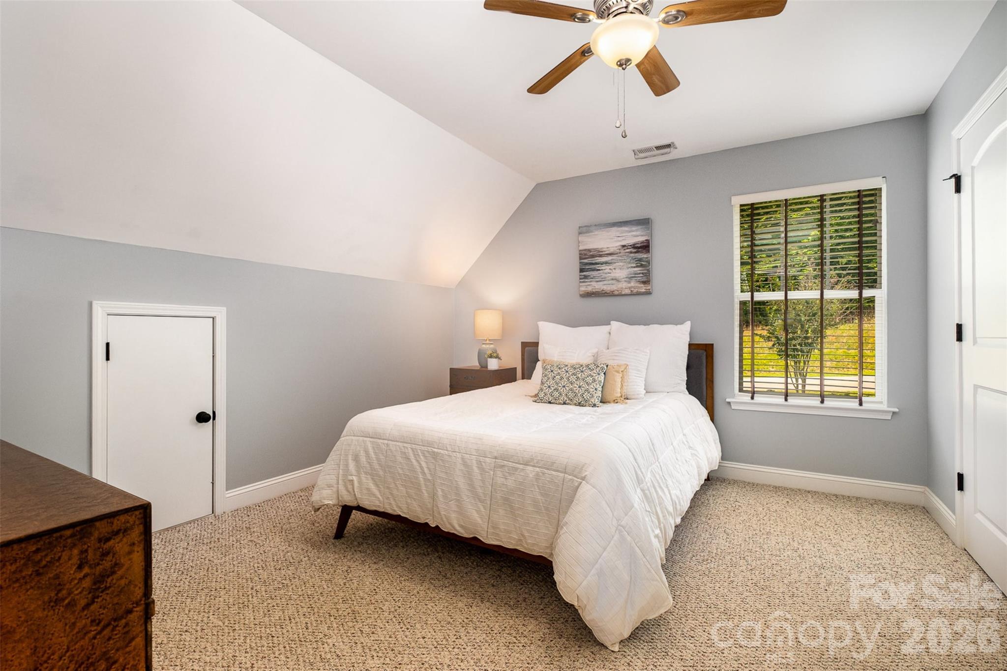 2845 Lakefront Drive — Belmont