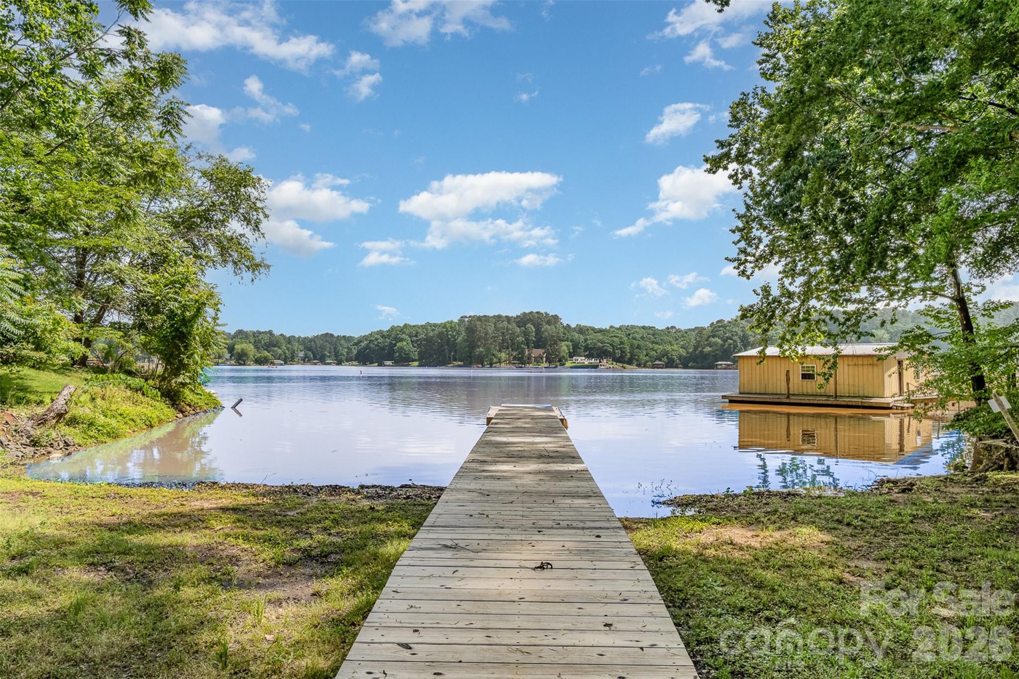 2845 Lakefront Drive — Belmont