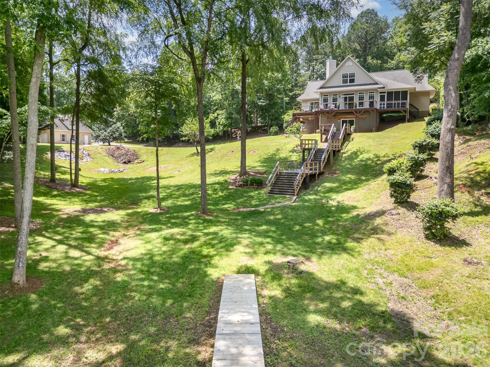 2845 Lakefront Drive — Belmont