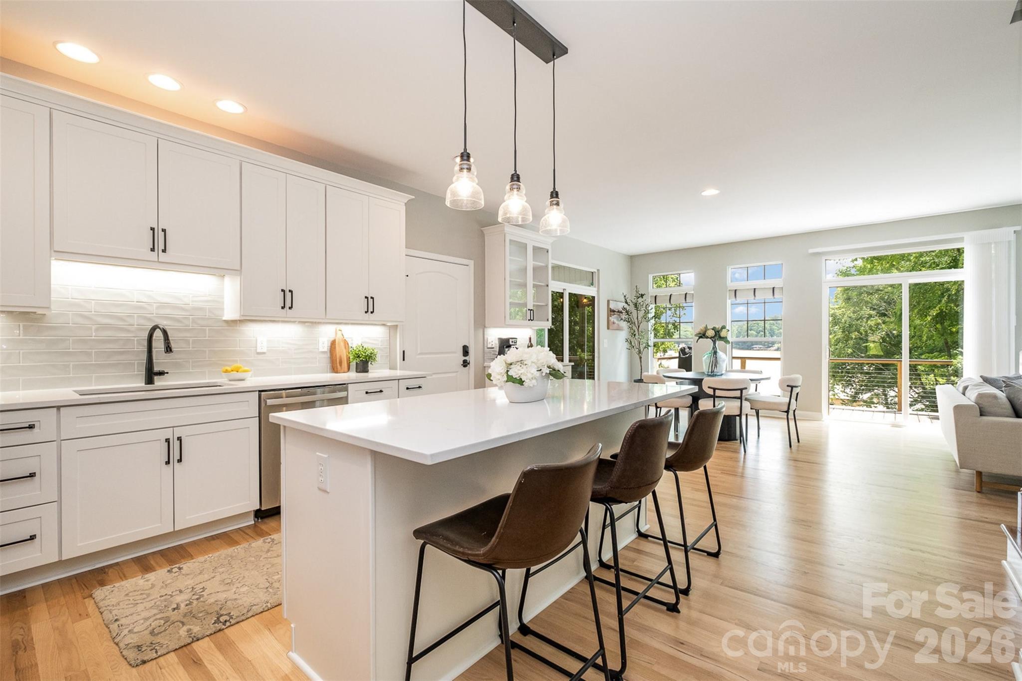 2845 Lakefront Drive — Belmont