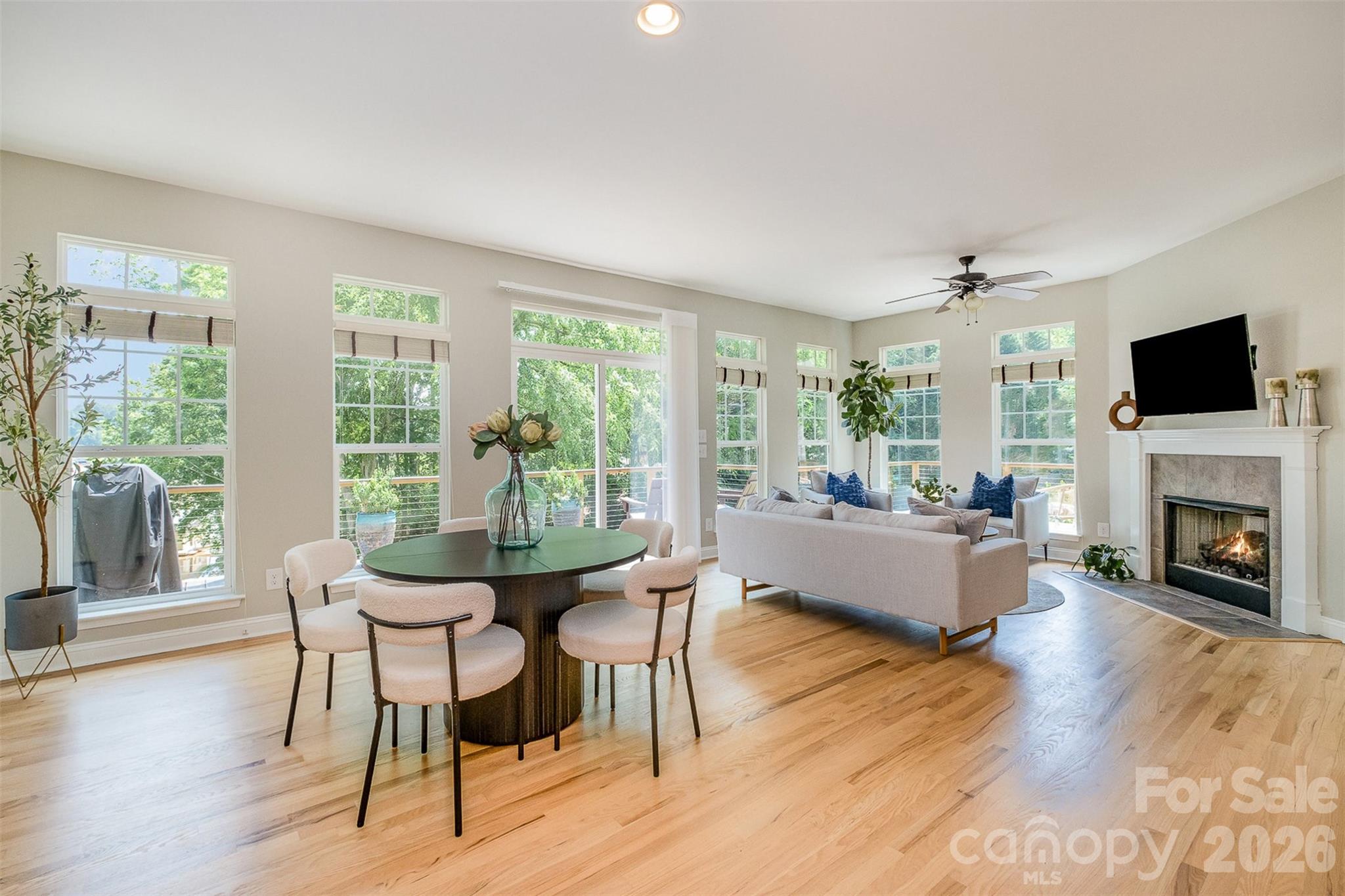 2845 Lakefront Drive — Belmont