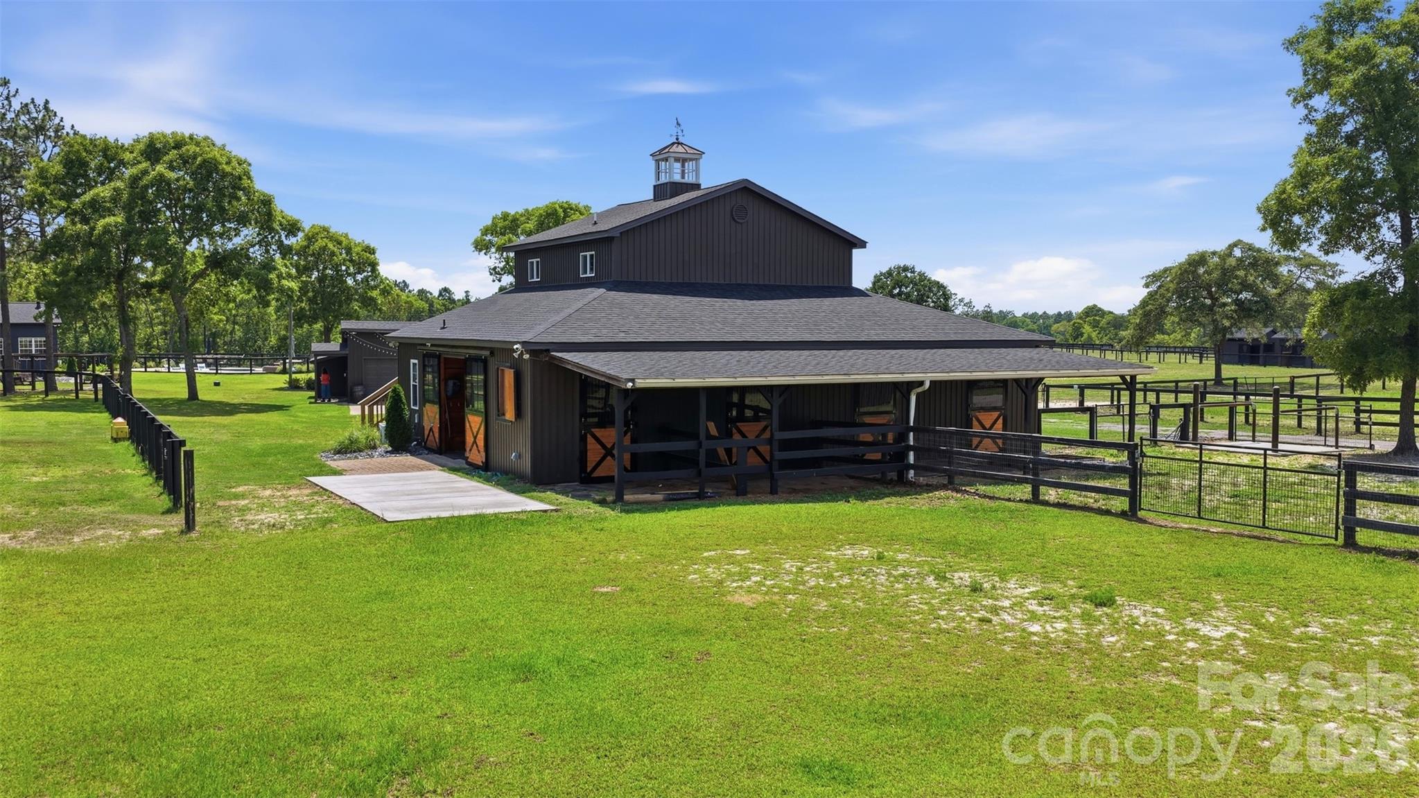 8520 Stock Horse Trail — Windsor