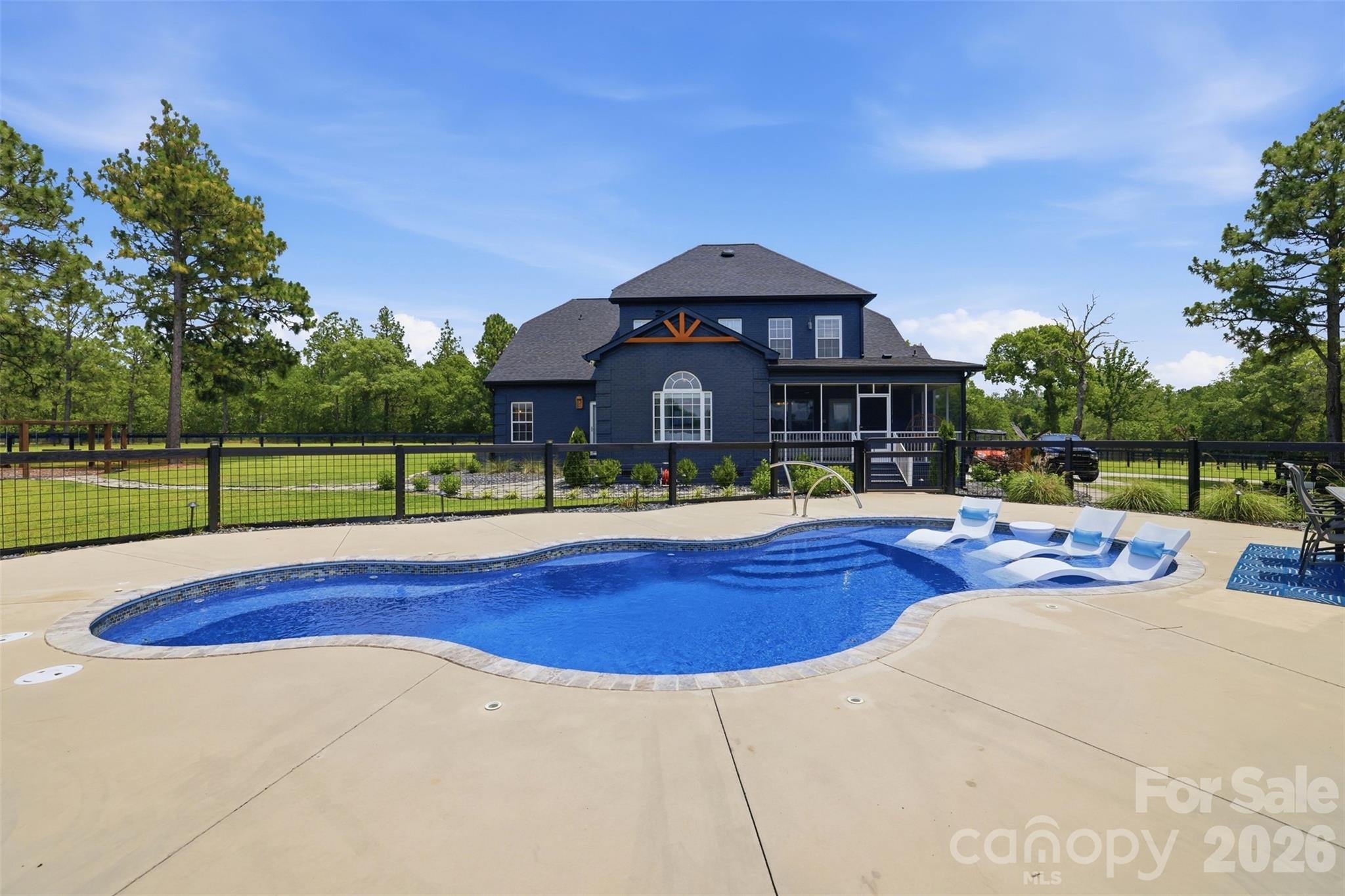 8520 Stock Horse Trail — Windsor
