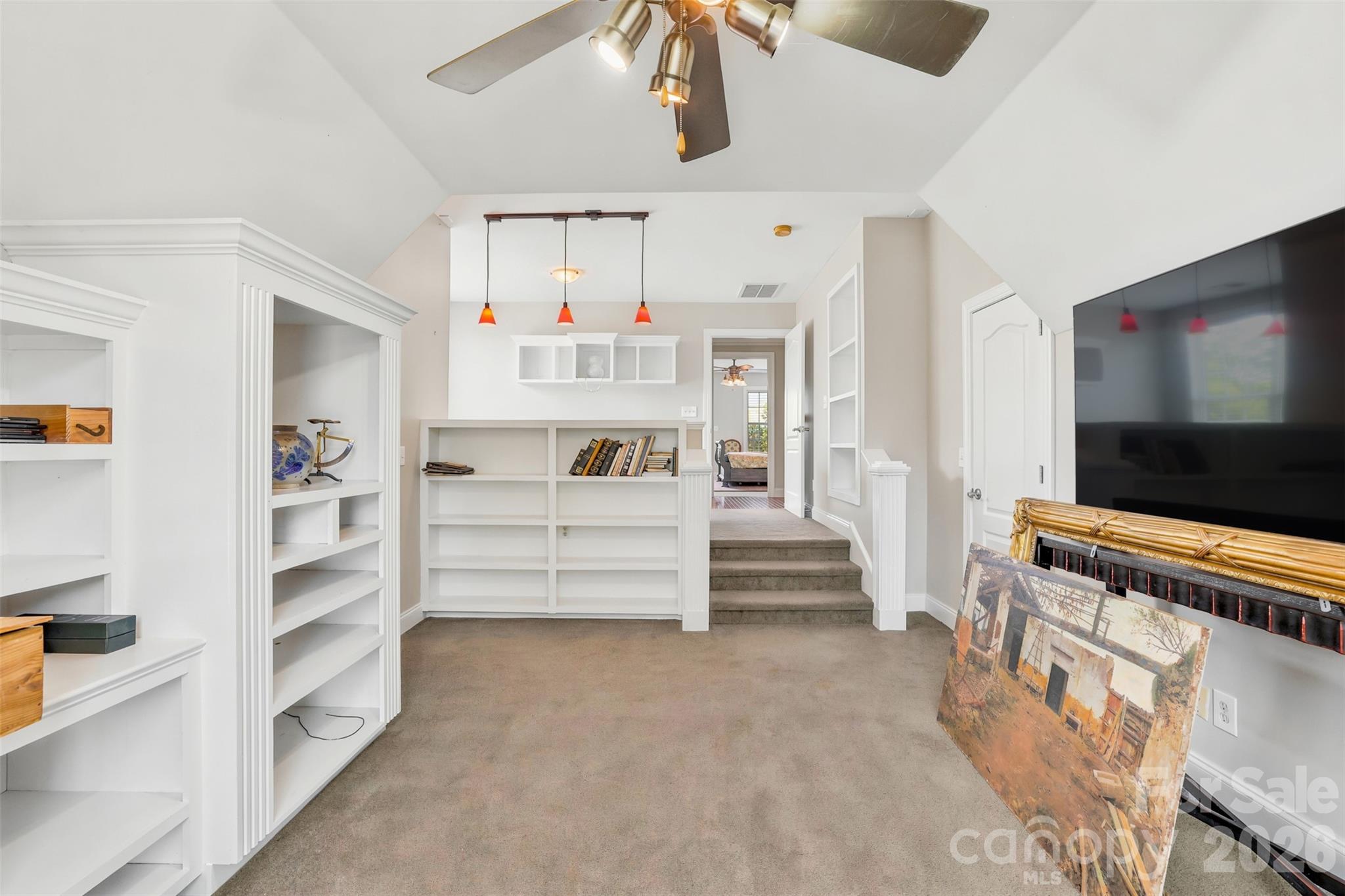 8520 Stock Horse Trail — Windsor