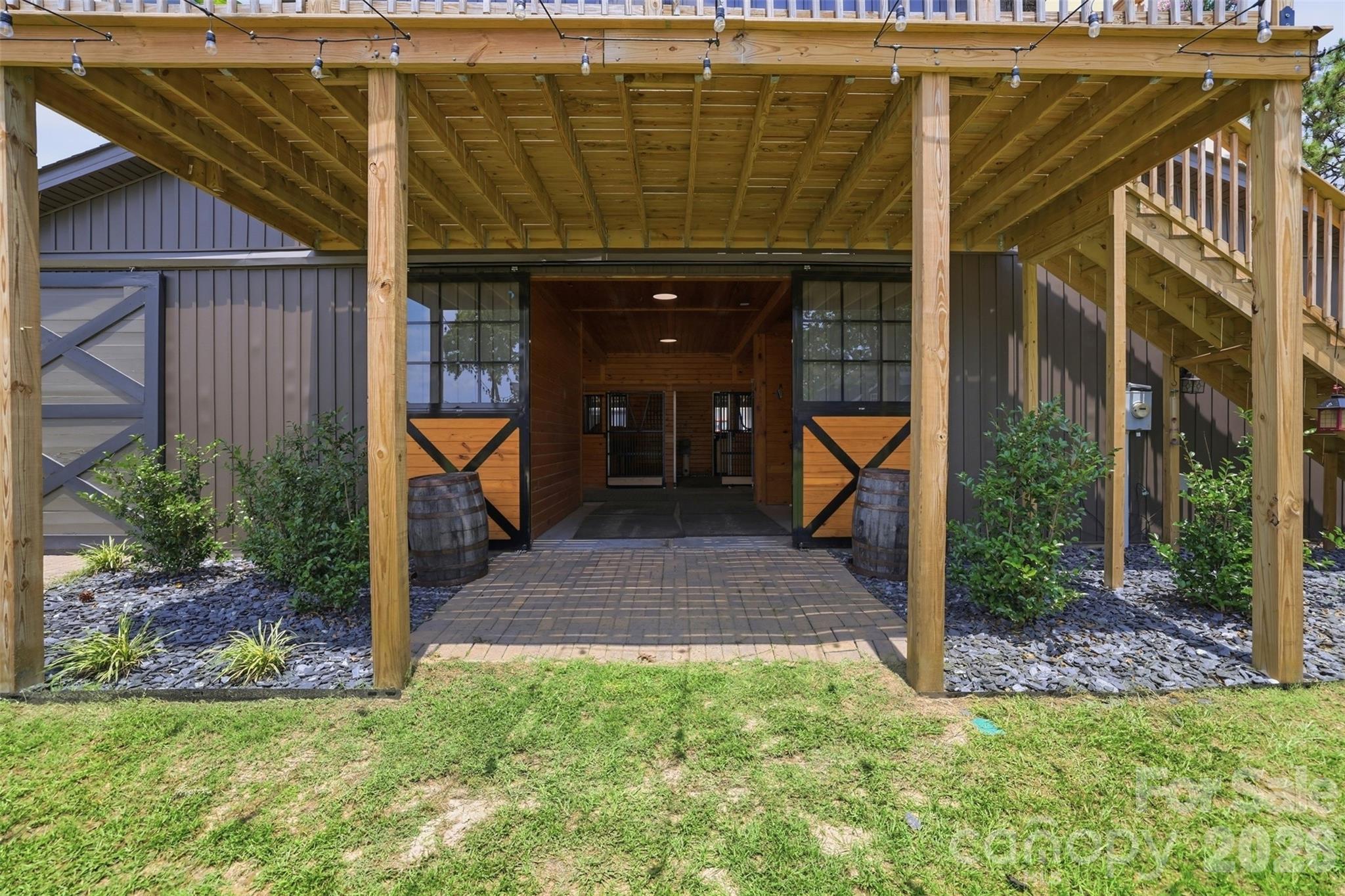 8520 Stock Horse Trail — Windsor