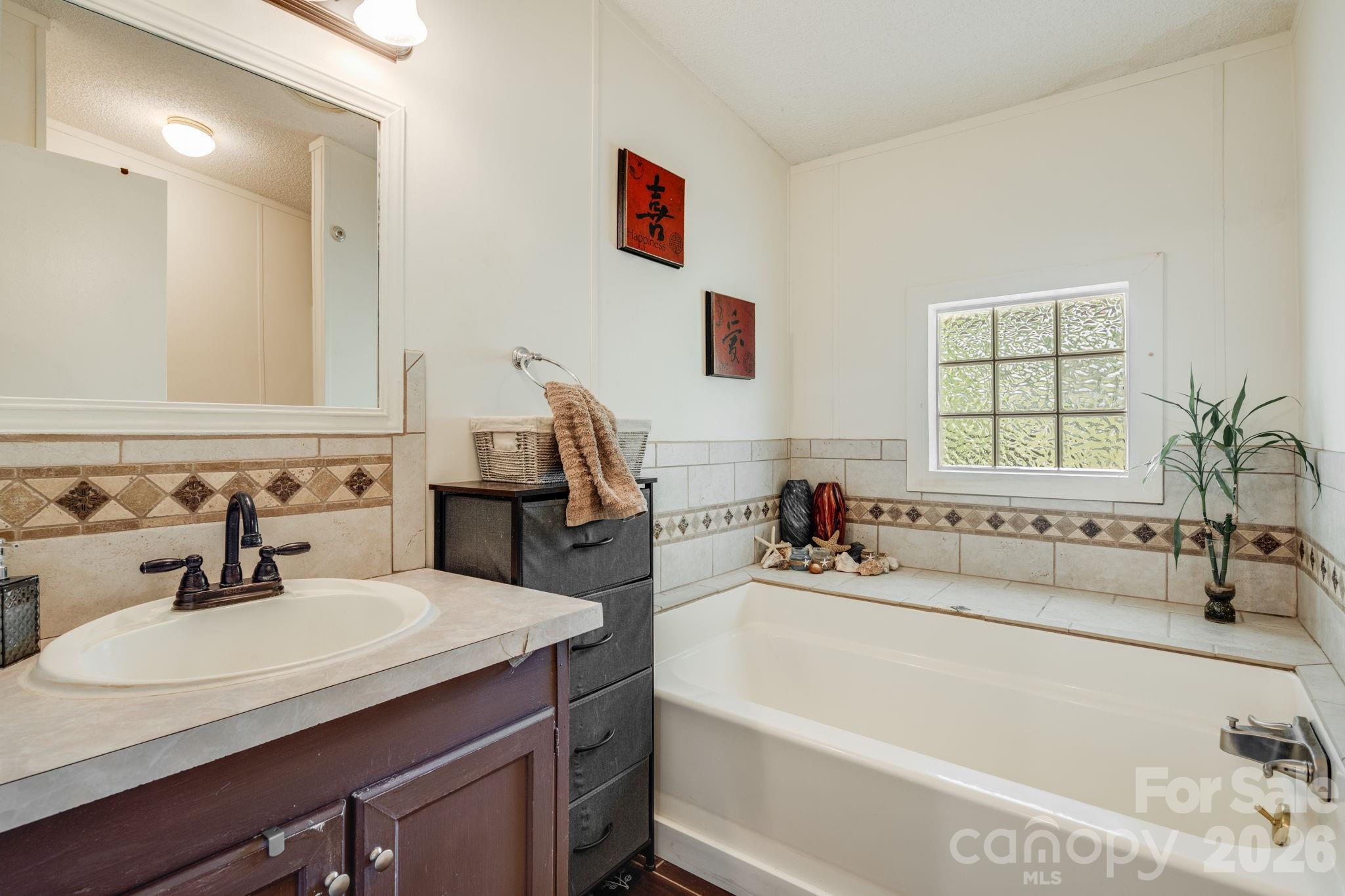 234 White Clover Lane — Weaverville