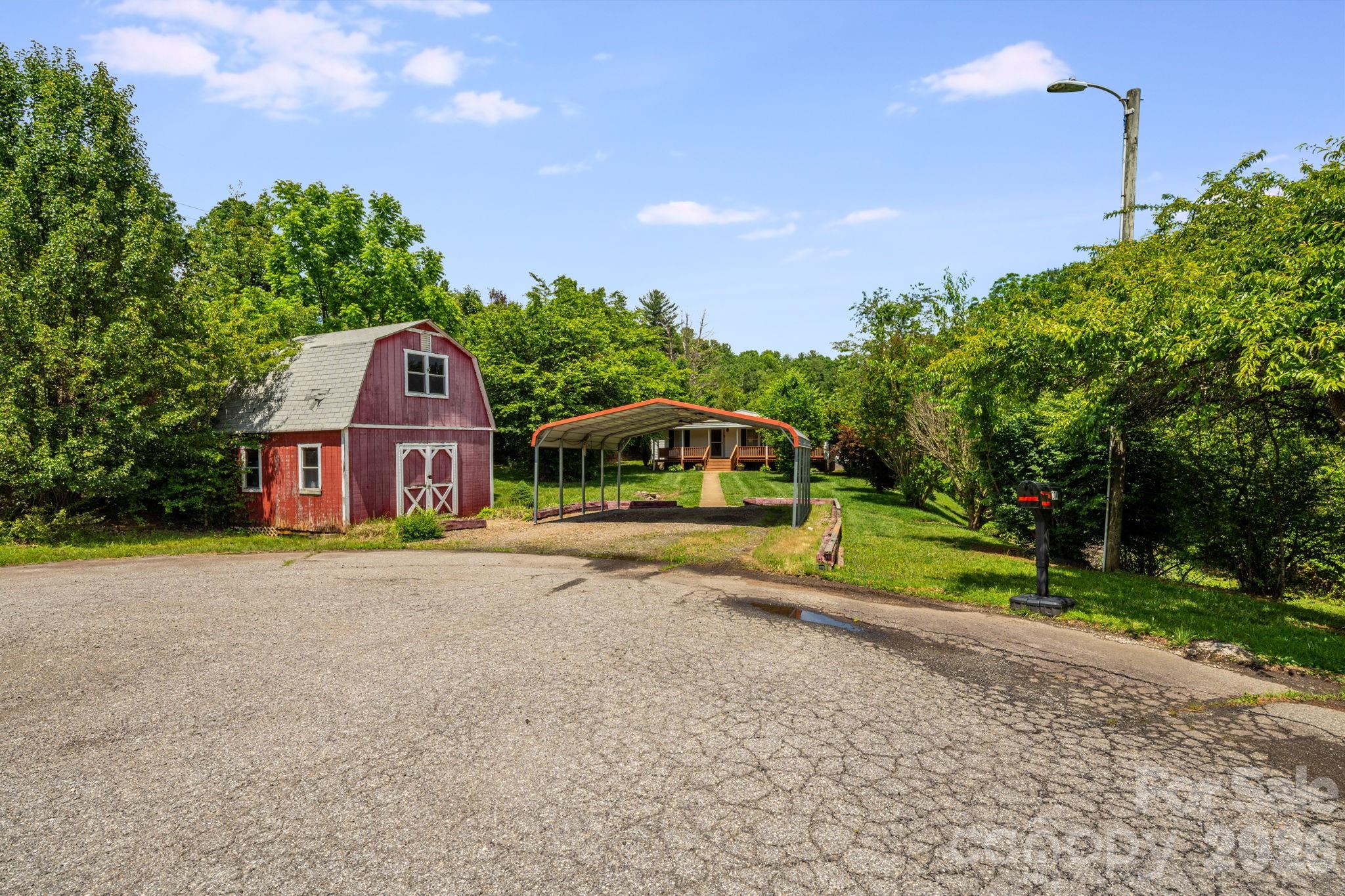 234 White Clover Lane — Weaverville