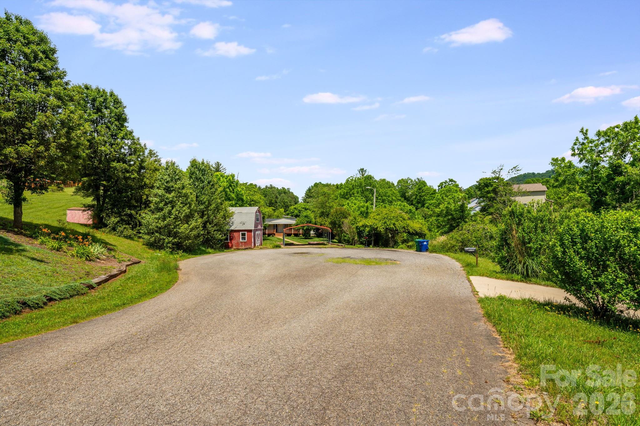 234 White Clover Lane — Weaverville
