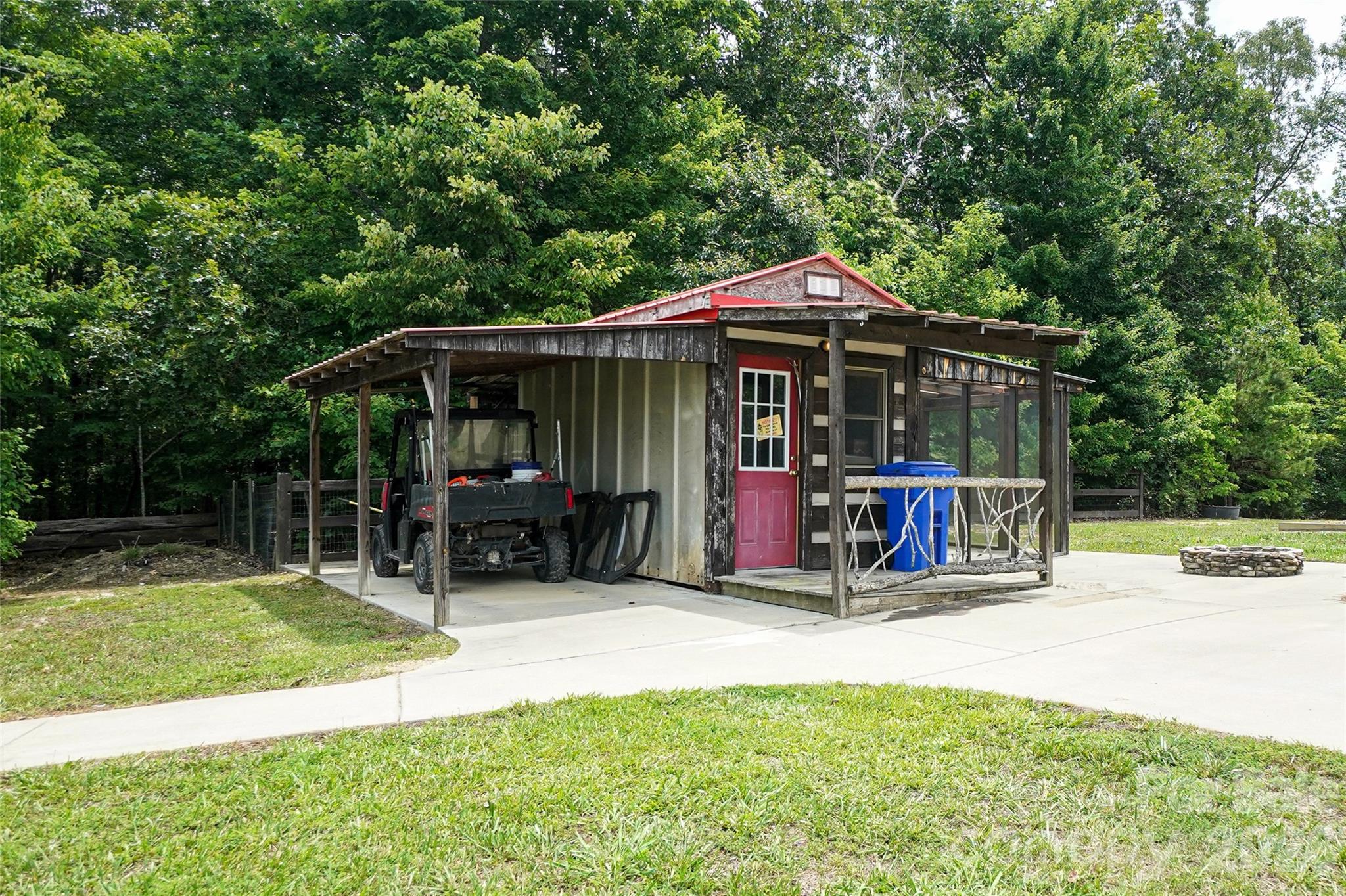 4859 Camp Creek Road — Lancaster